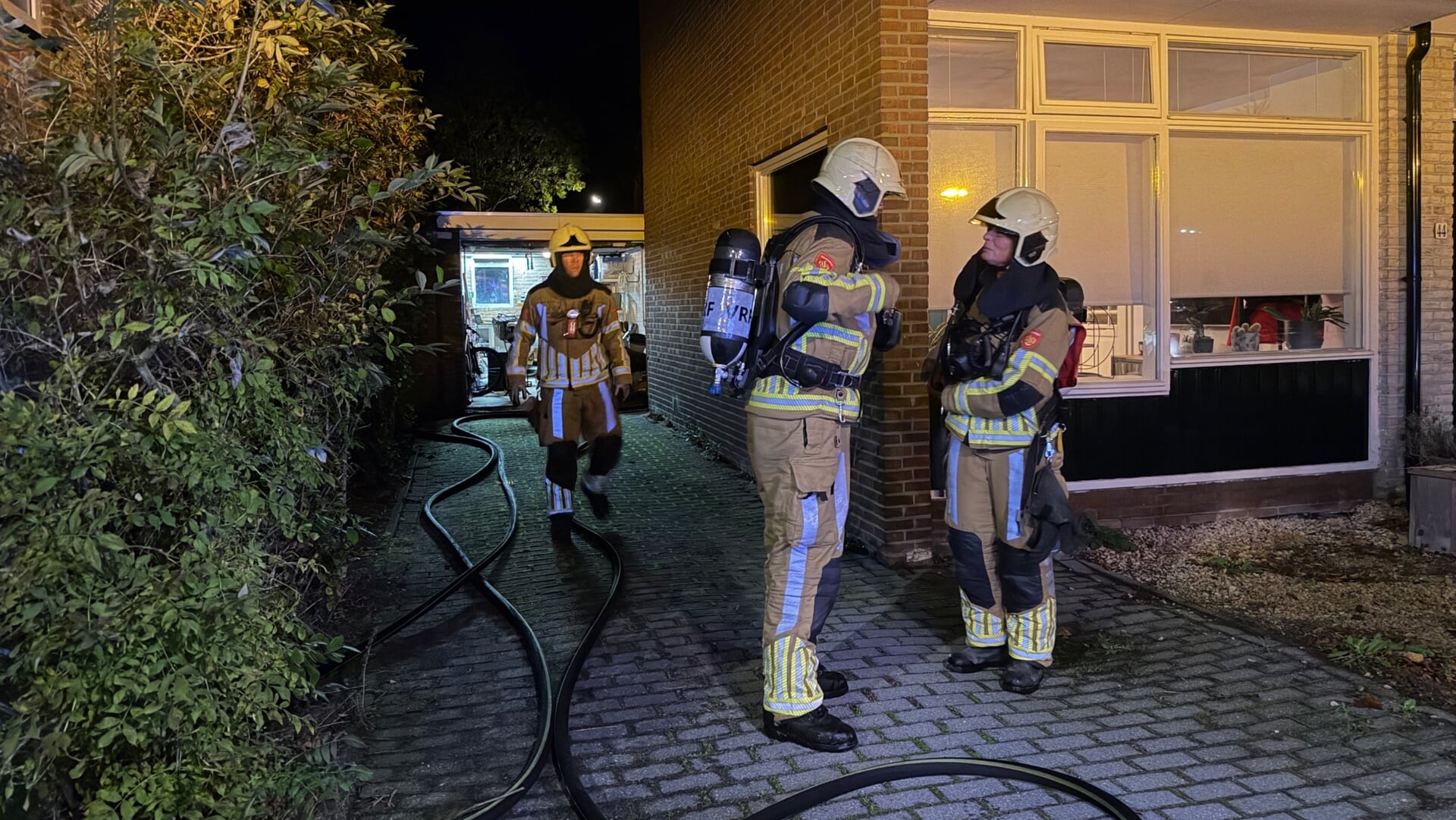 Container in brand achter woning aan de Primulastraat