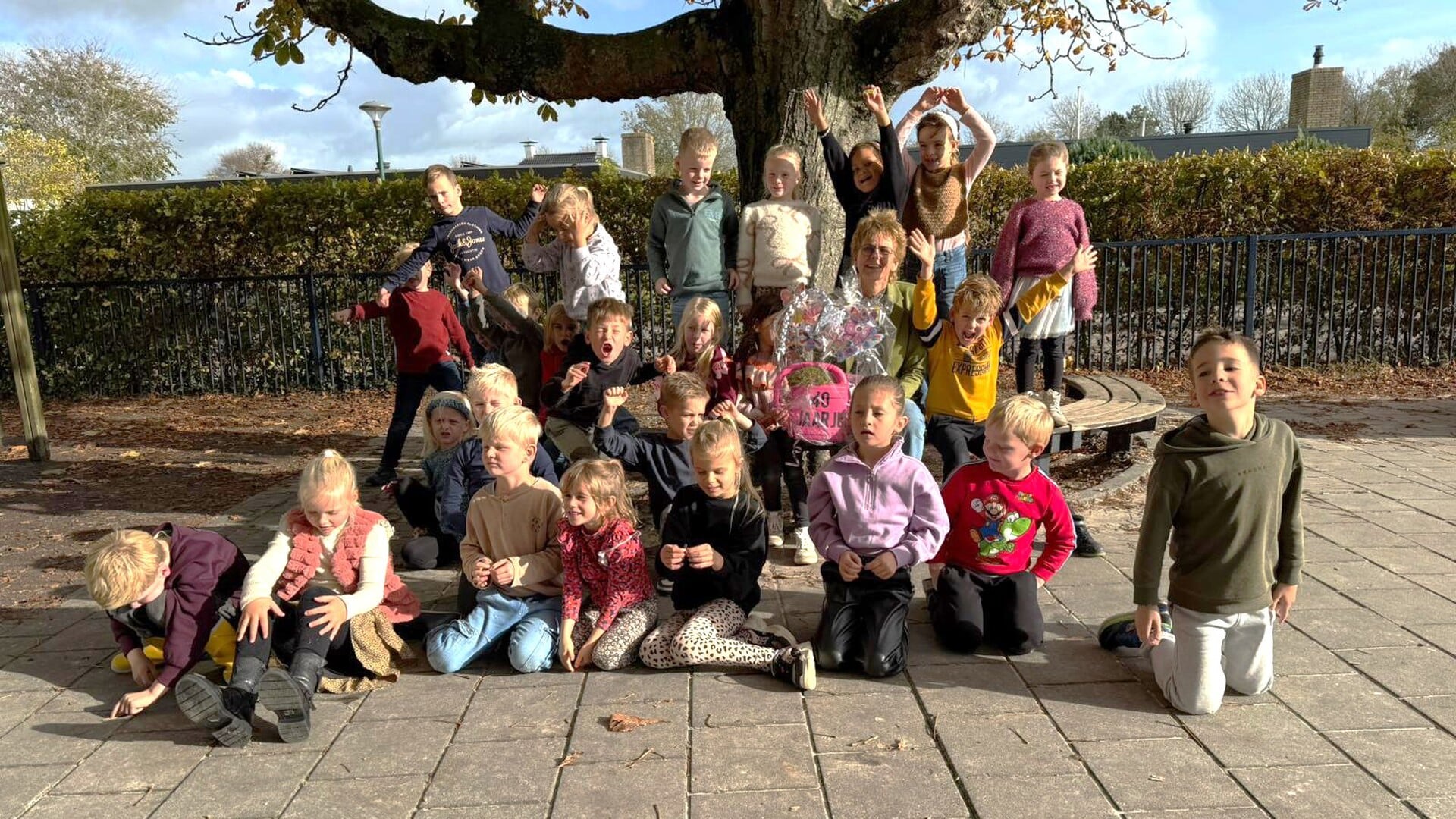 Juf Anny Brouwer 40 jaar in het onderwijs: ‘Nog steeds met heel veel plezier’