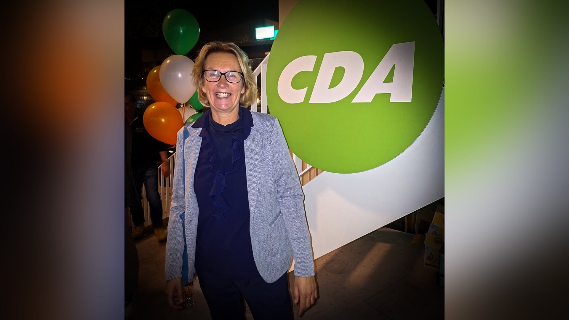 Luciëne Boelsma de Tweede Kamer in: “Ik bin út ‘e skroeven”