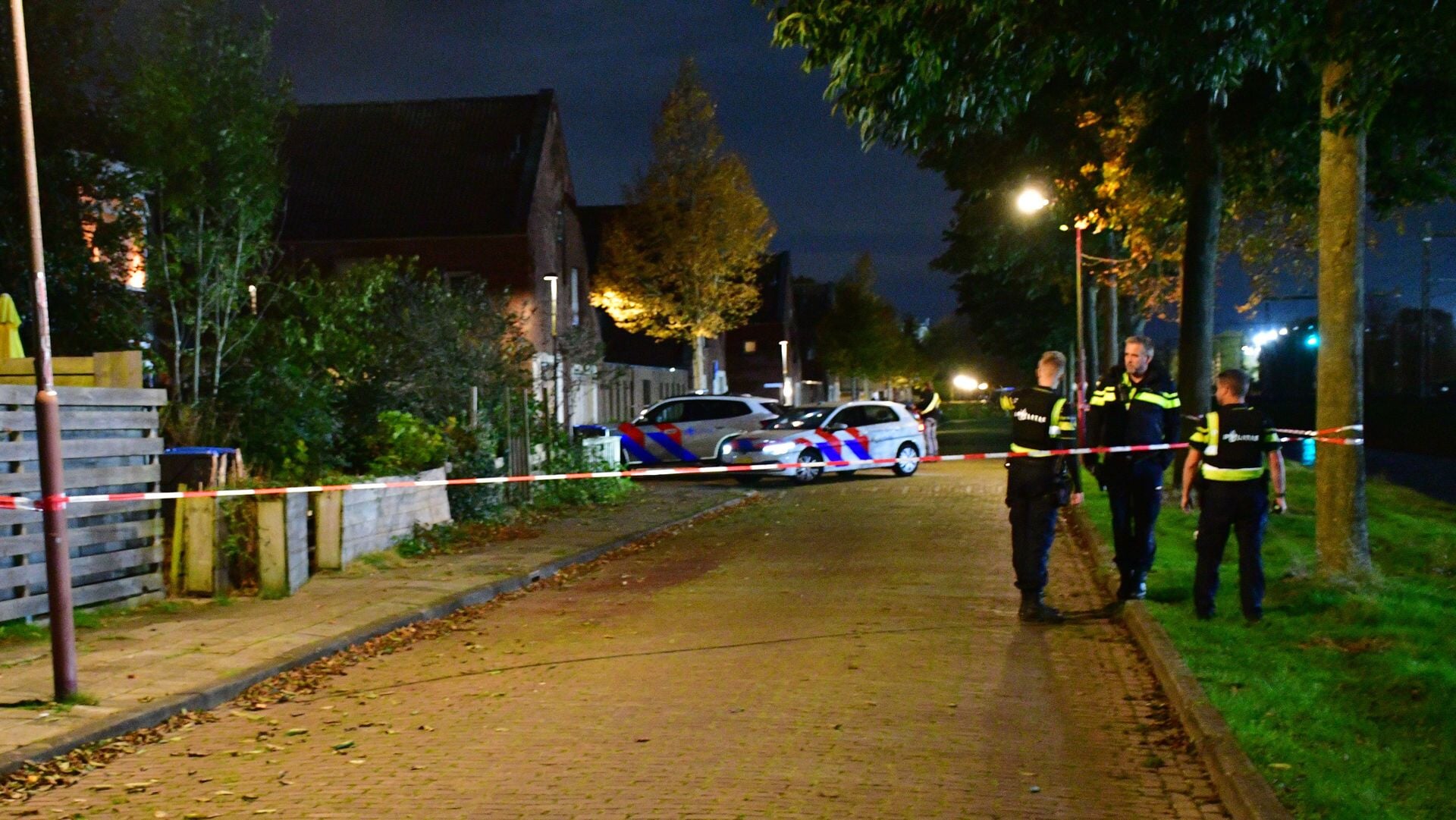 Politie doet onderzoek naar mogelijk schietincident aan de Surinamesingel