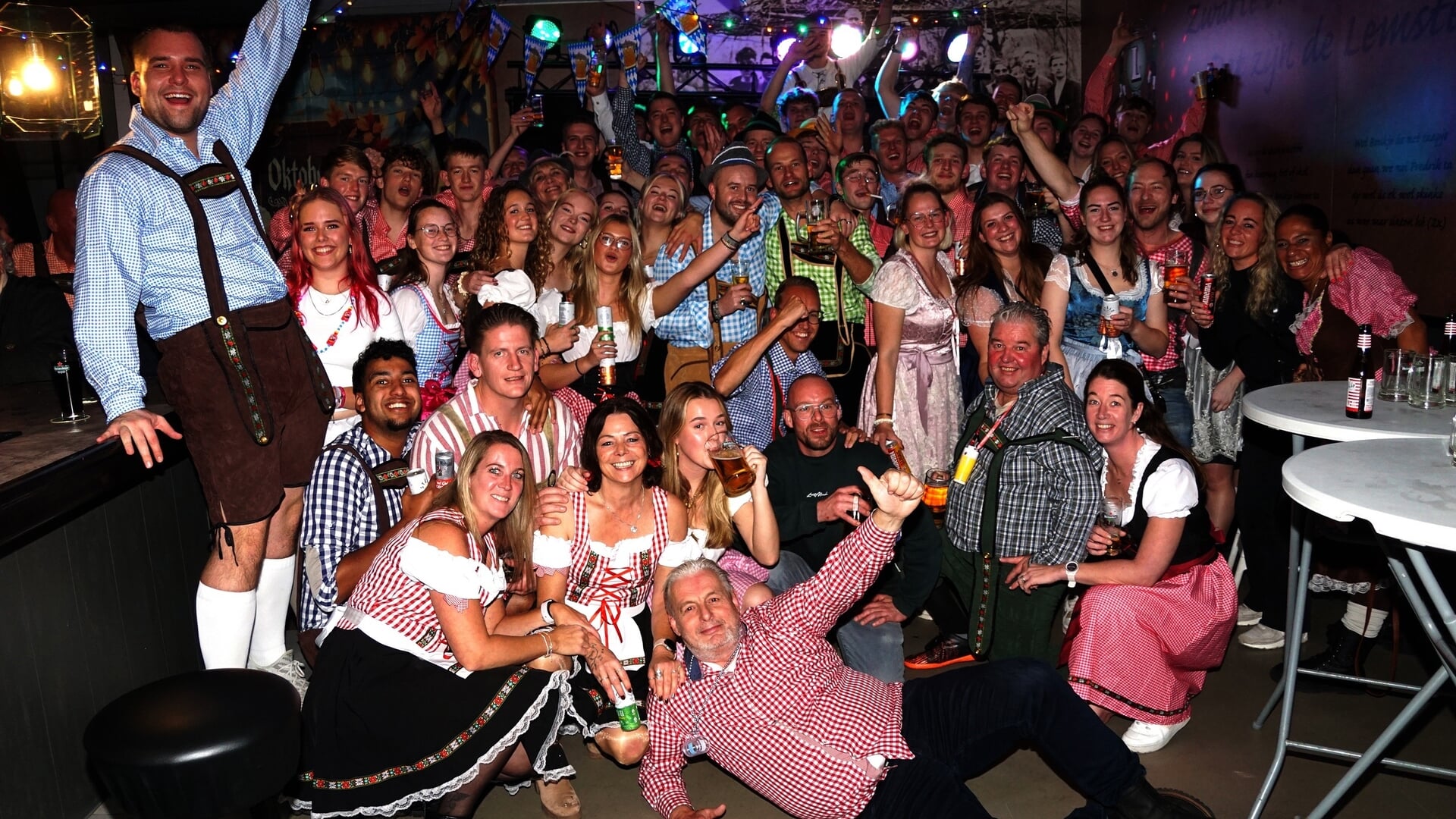 FOTO’S | Oktoberfest VV Lemmer in beeld