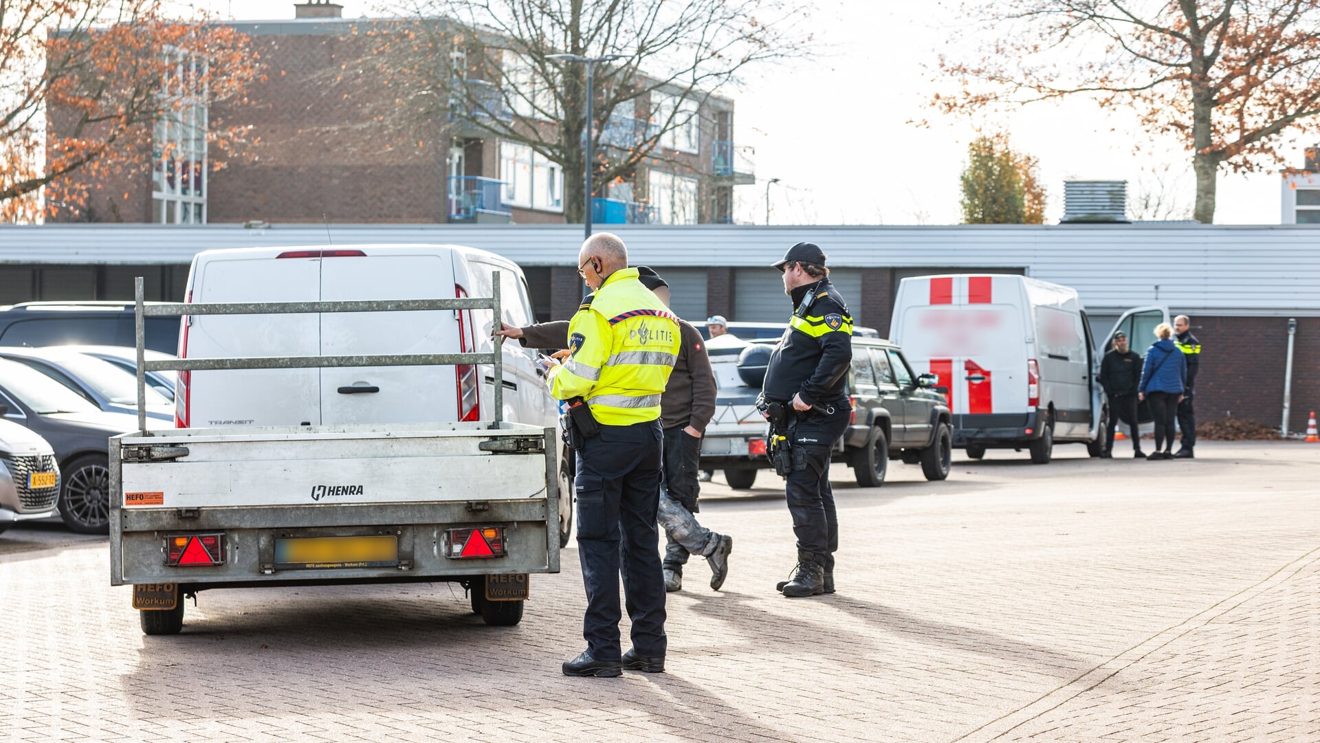 FOTO’S | Bijna vijftig bekeuringen bij verkeerscontrole in Sneek