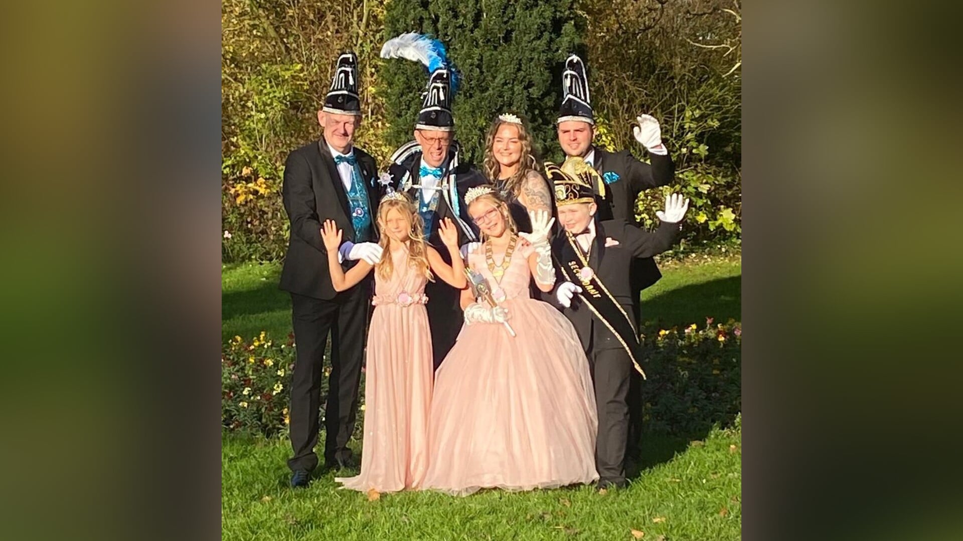 C.V. de Oeletoeters presenteren nieuwe hoogheden: Jeugdprinses Bridget de 1ste en Prins Menno de 1st