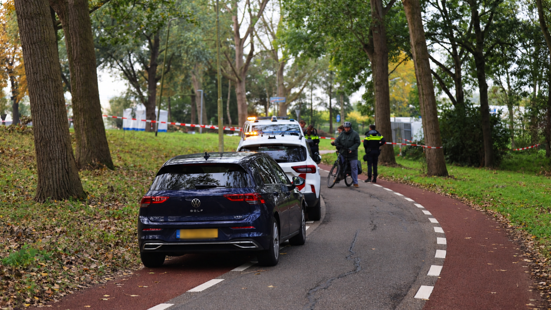 Politie doet onderzoek op Sportlaan in Pijnacker