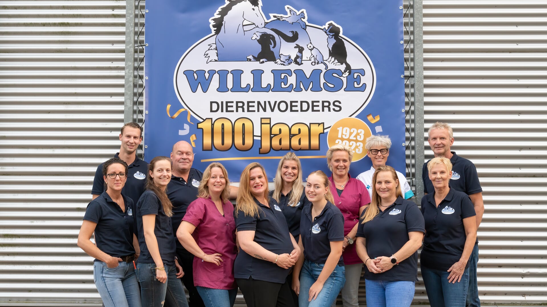 Willemse Dierenvoeders 100 Jaar, Een Eeuw Wonen En Werken Aan De ...