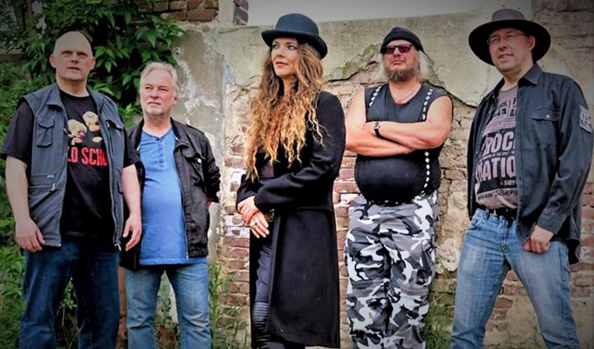ZATERDAGMIDDAG 25 NOVEMBER IN MUZIEKCAFE ZIELHORST: THE CLOAK