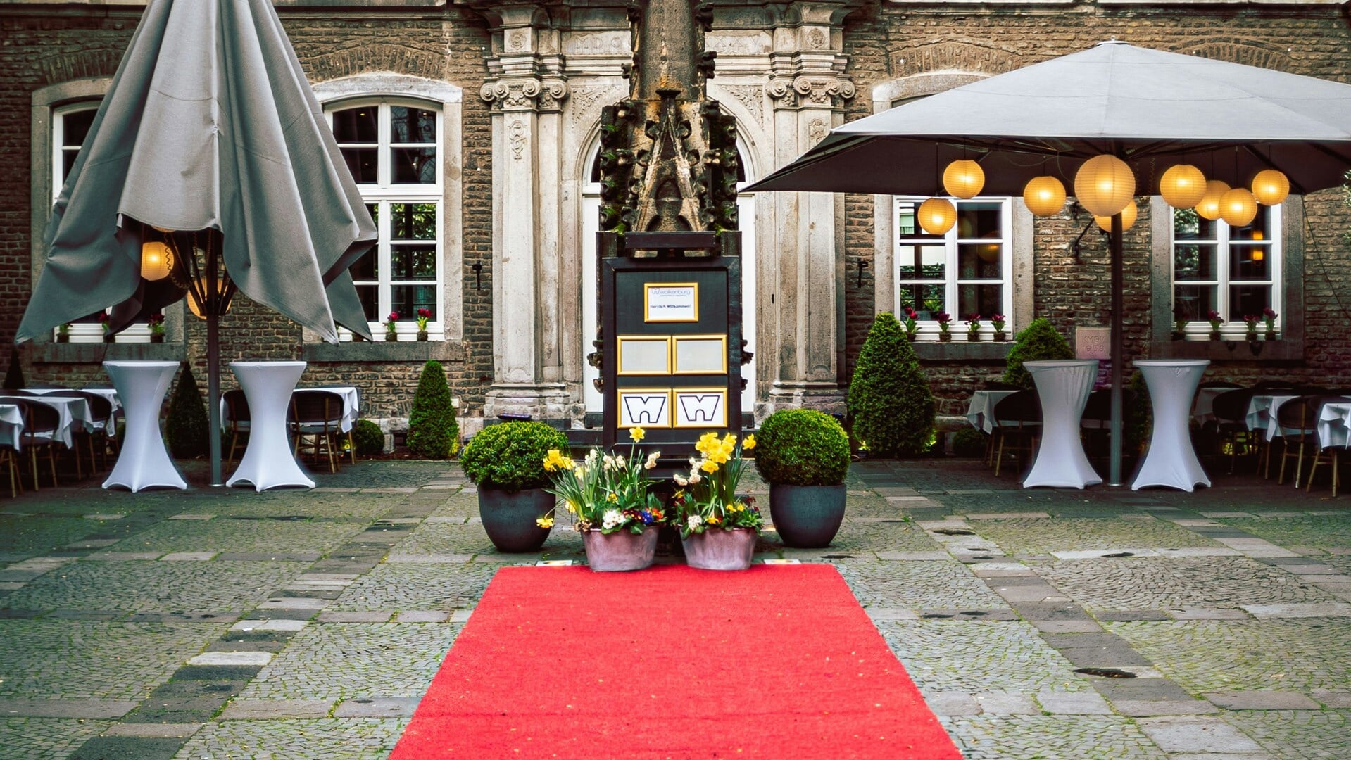 Rode lopers bieden decoratie bij feestelijkheden - Al het nieuws uit ...