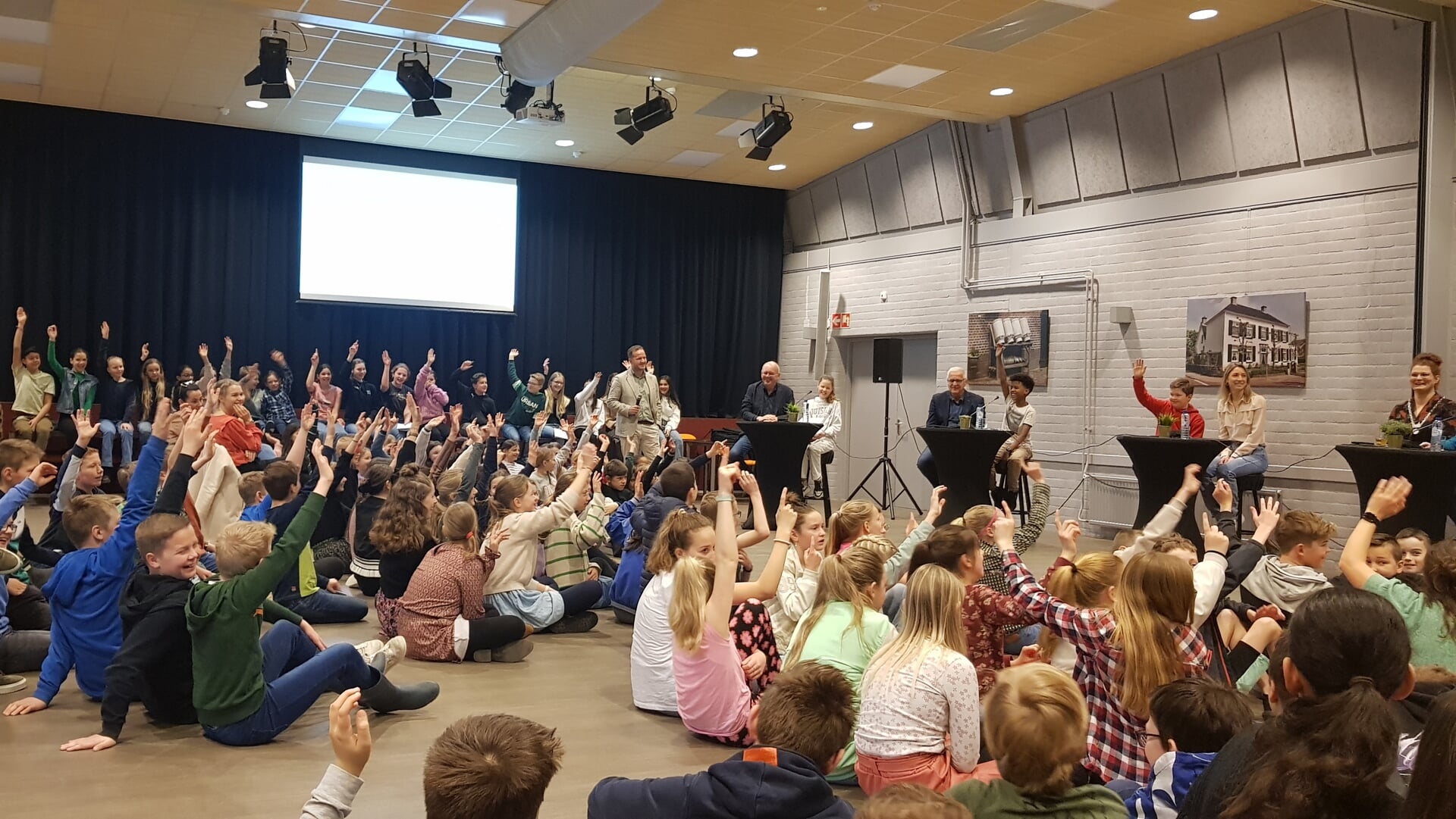 Verrassende standpunten op CDAkinderdebat ‘Gratis OV? Daar word je lui van’ DeWoudenberger