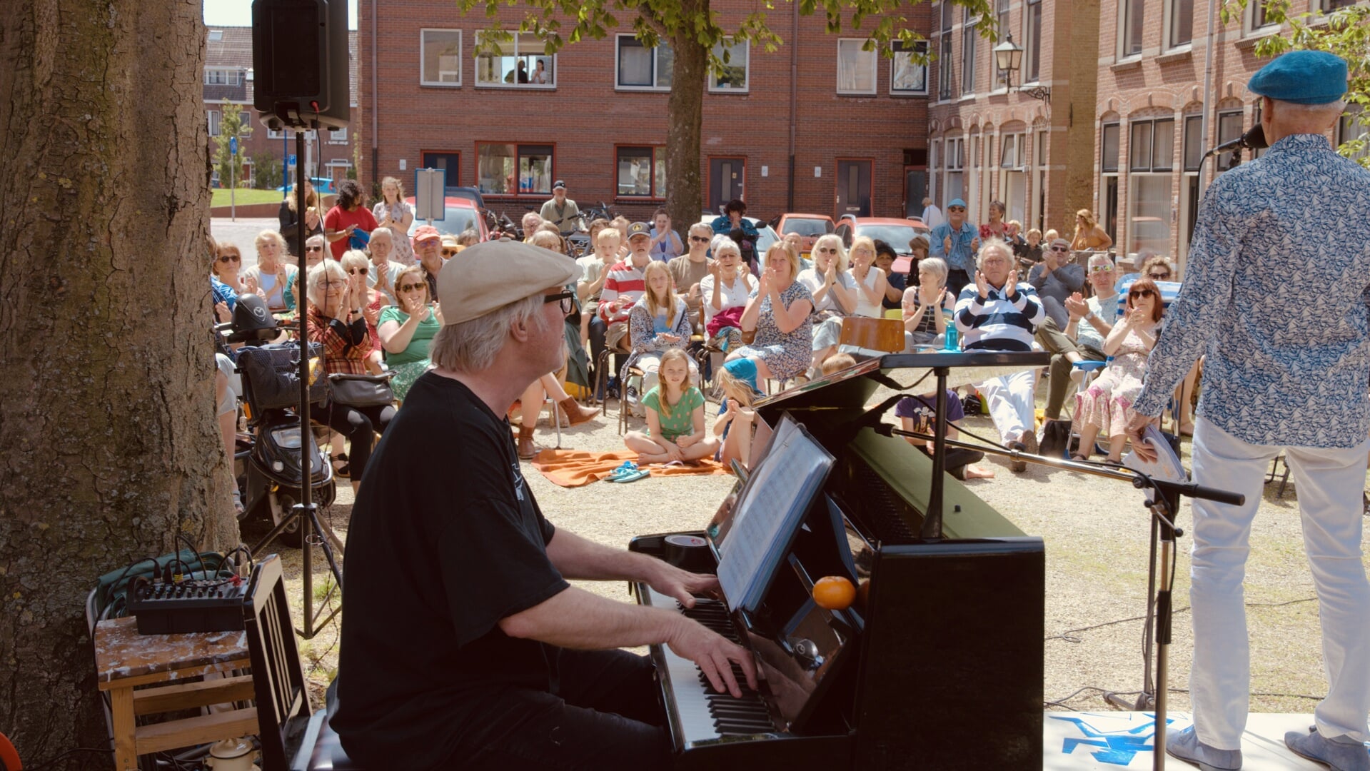 Het Blauwe Podium biedt jou een open microfoon
