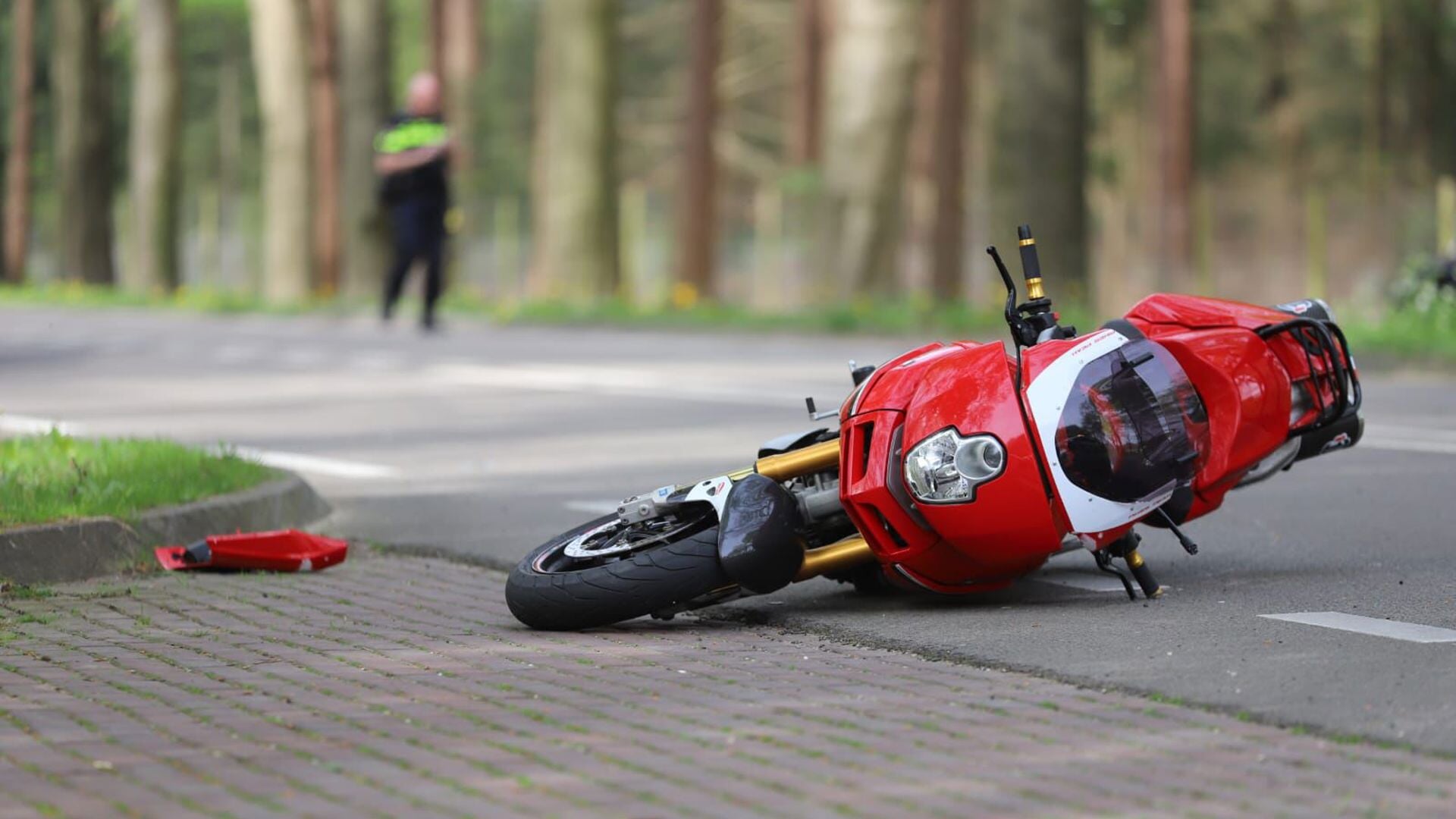 65-jarige Motorrijder Uit Veenendaal Na Ongeval In Ede Overleden In ...