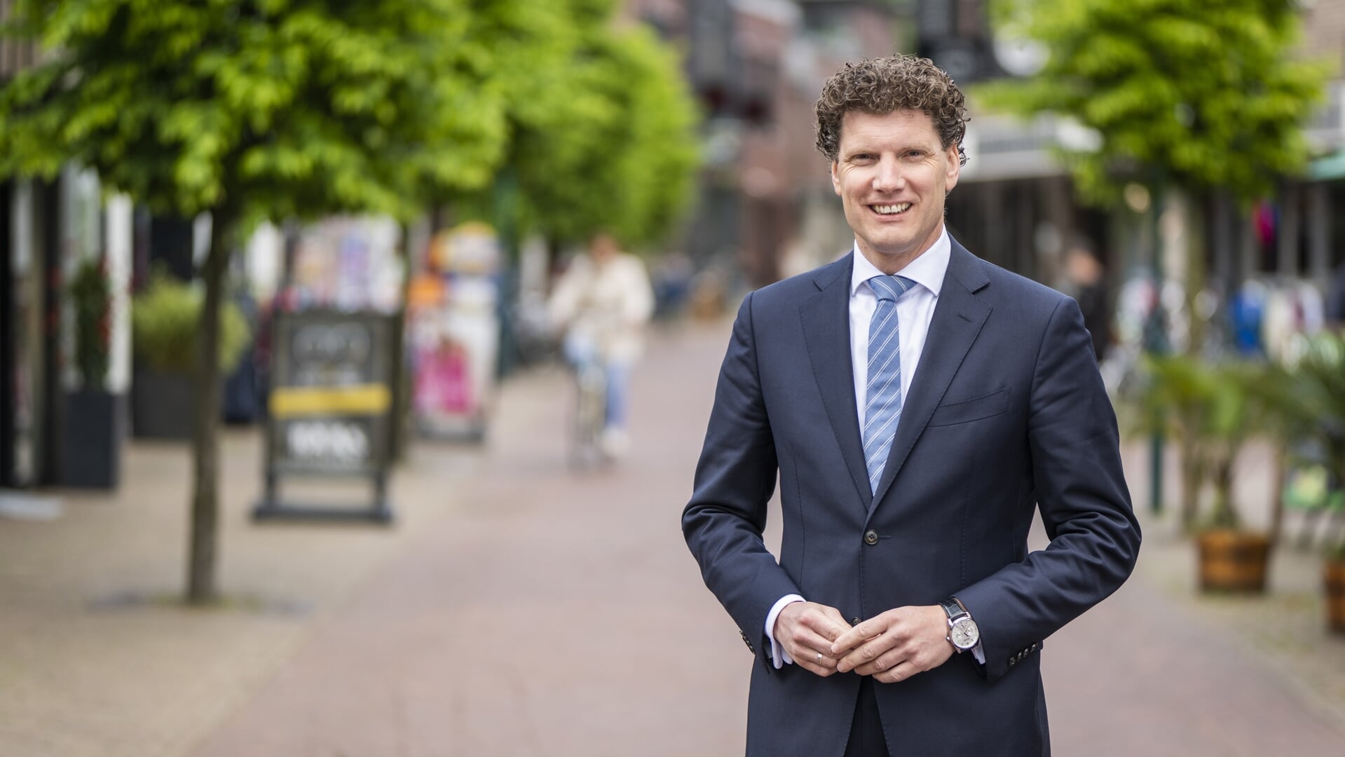 Burgemeester Barneveld in column: ‘We zijn toe aan meer zonnige ...