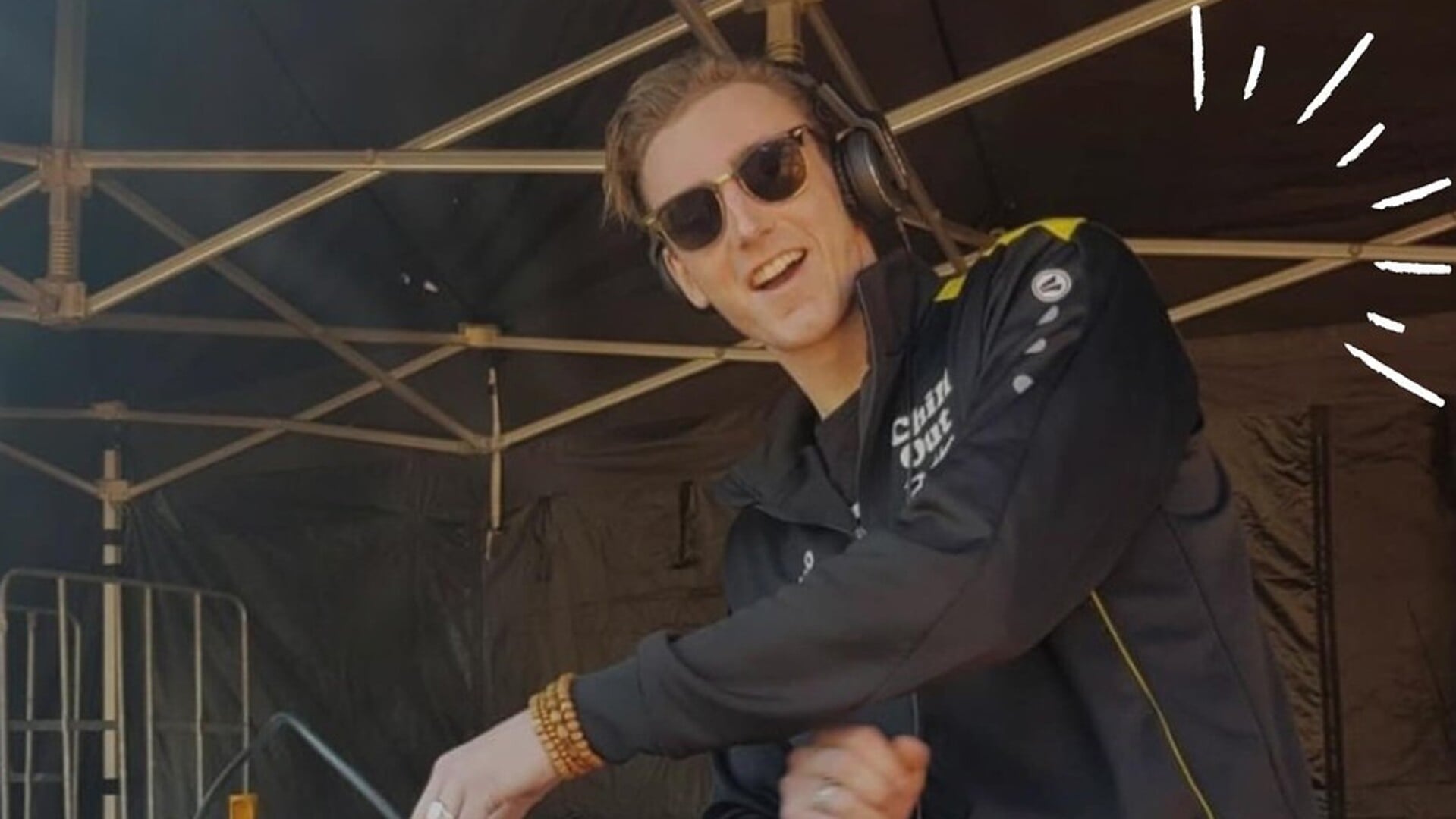 Xander van Ruler stopt na acht jaar als jongerenwerker bij Chill Out ...