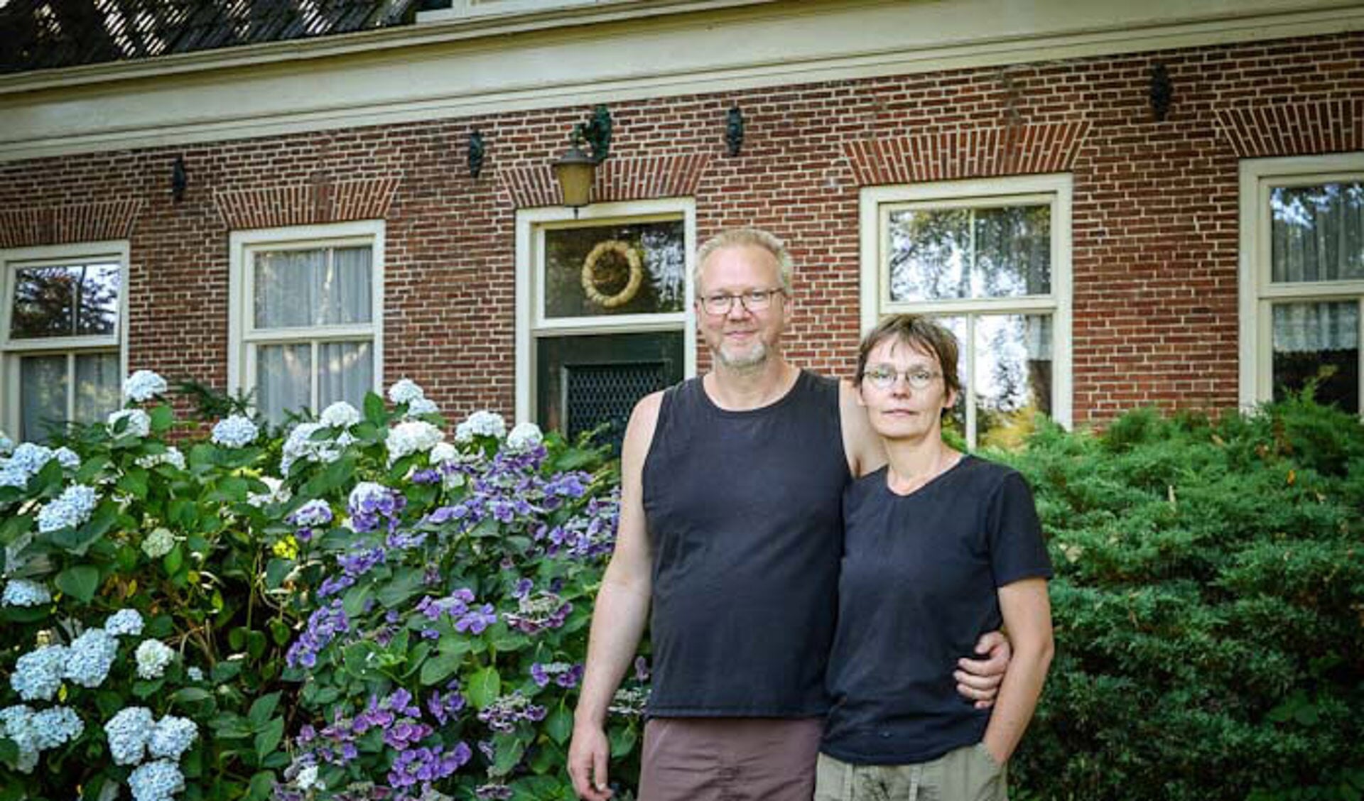 De boer op bij de biologische melkveehouderij van Meindert en Janet Wiersma