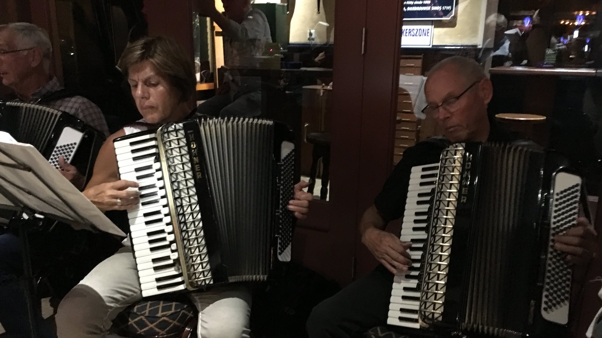 Maandelijkse meezingavond ’t Nachtpitje