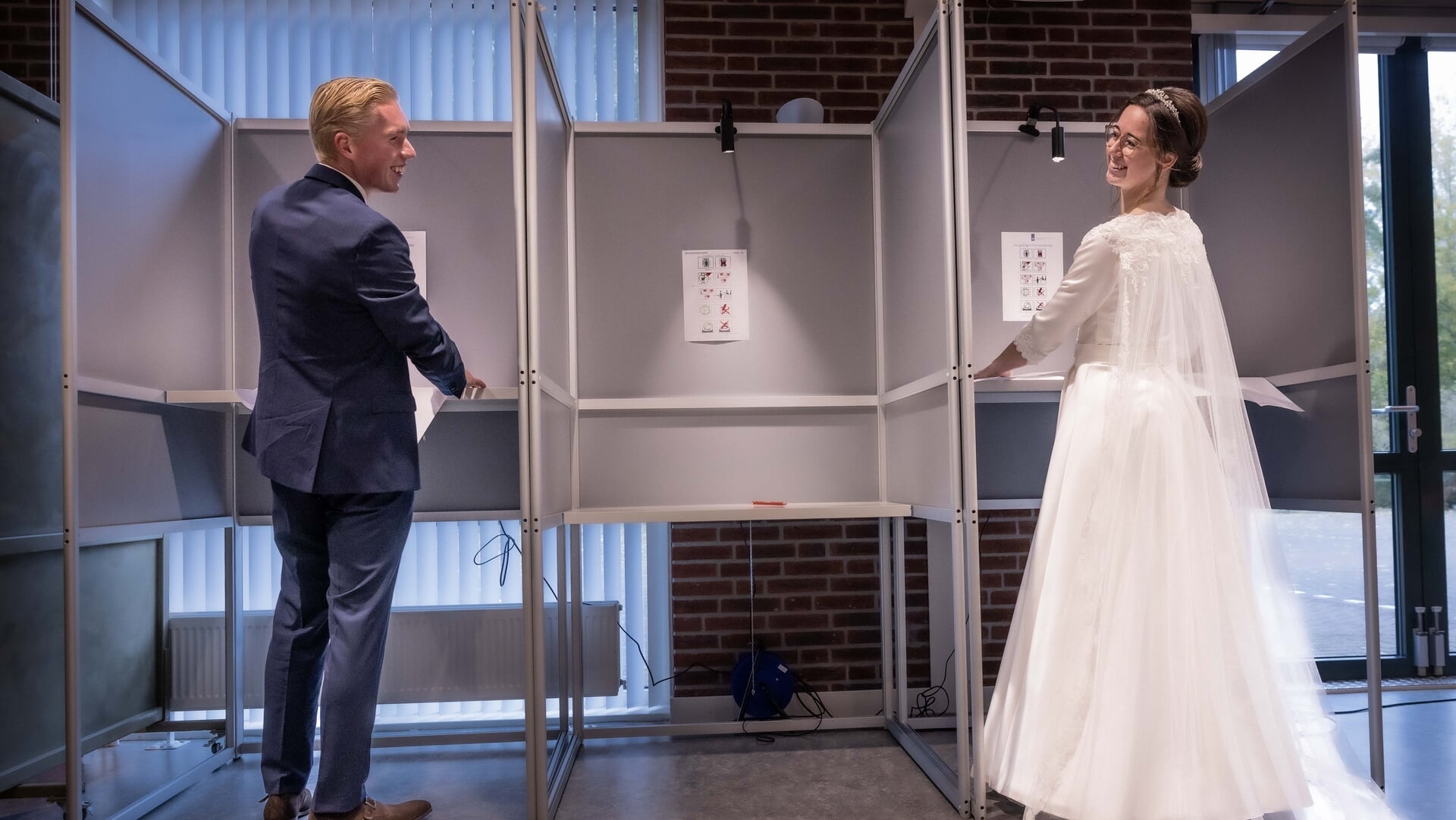 Jan en Jorieke stemden op hun trouwdag