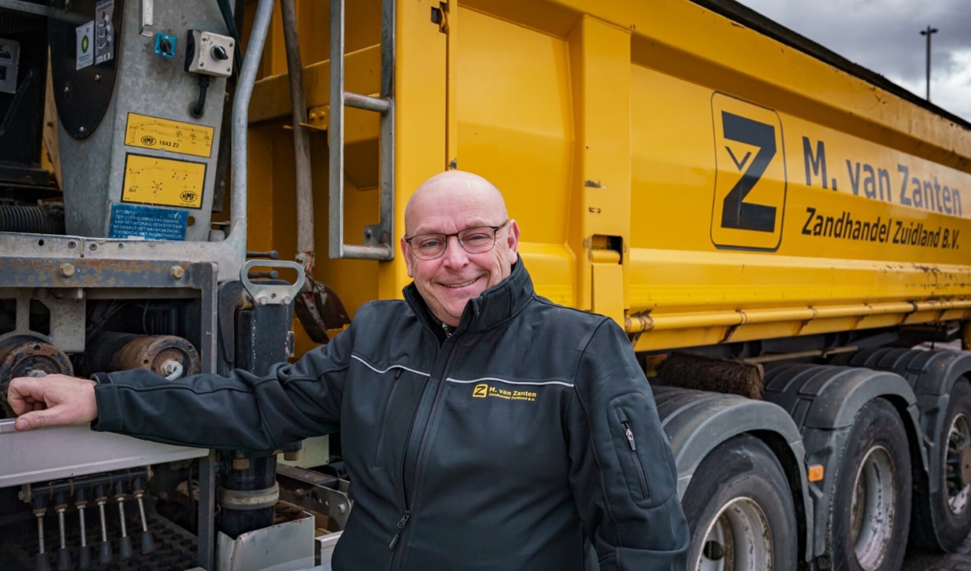 ‘Zand erover’ met M. van Zanten Zandhandel Zuidland B.V.