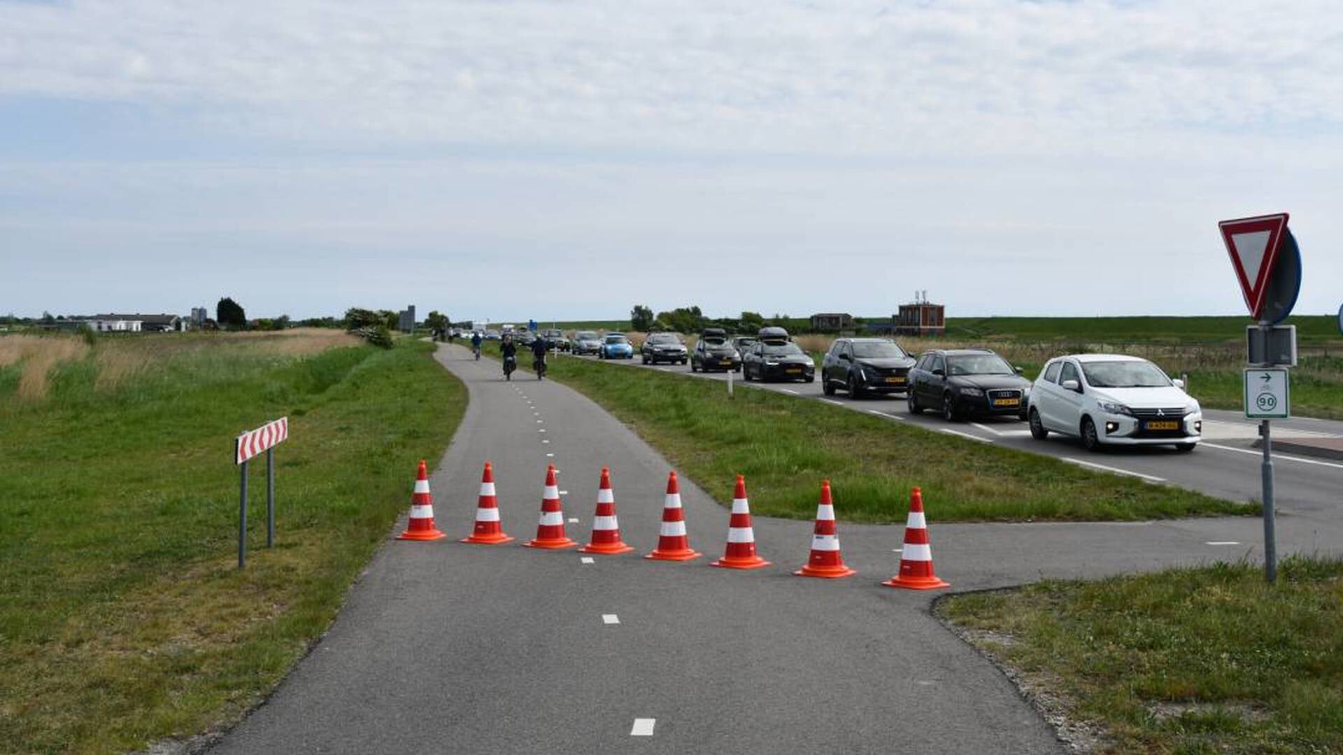 Man gewond na val op fietspad