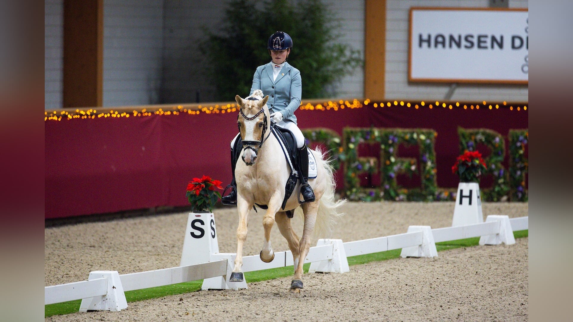 CDI Exloo | Zusjes Niessen bovenaan in individuele proef pony’s