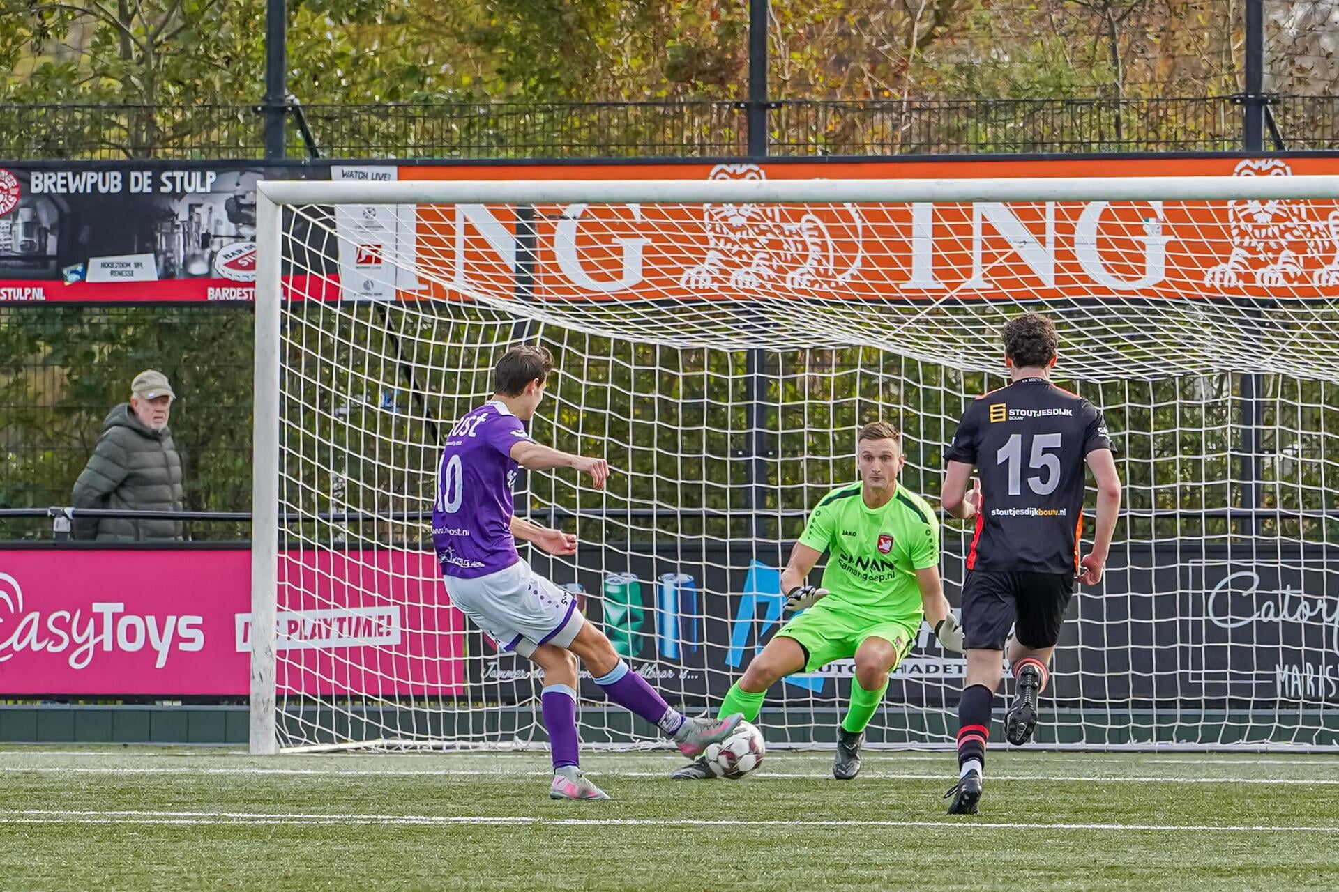 Bruse Boys legt in eerste helft basis voor bekerzege tegen MZC’11