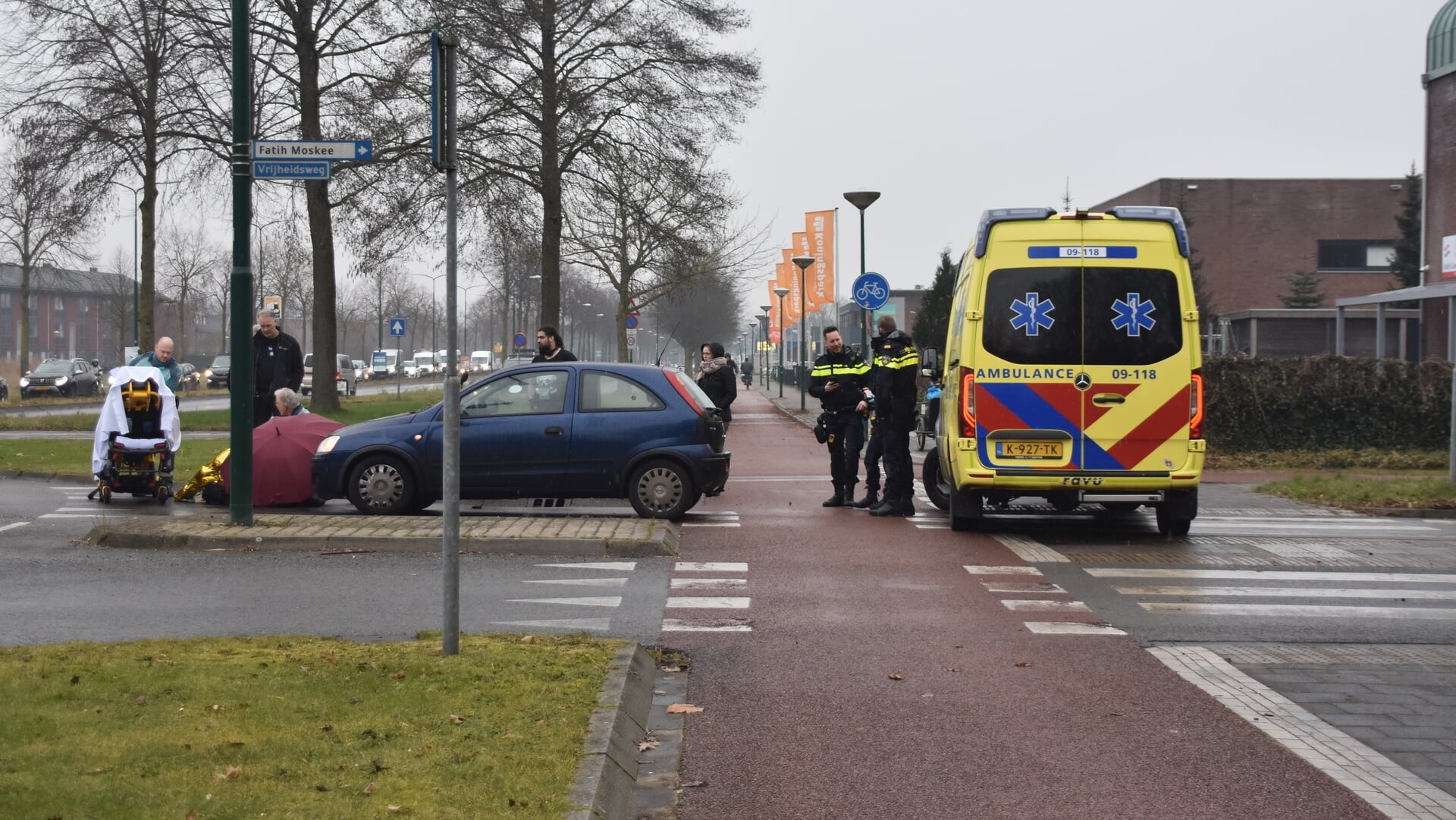 Rotonde Koningsweg Soest weer locatie van verkeersongeval