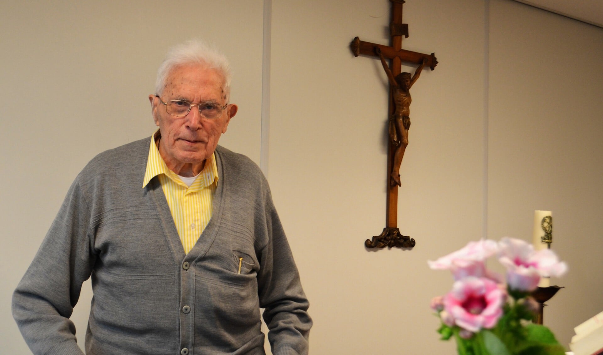 Pastoor Willem van der Riet viert 75-jarig priesterjubileum - Al het ...