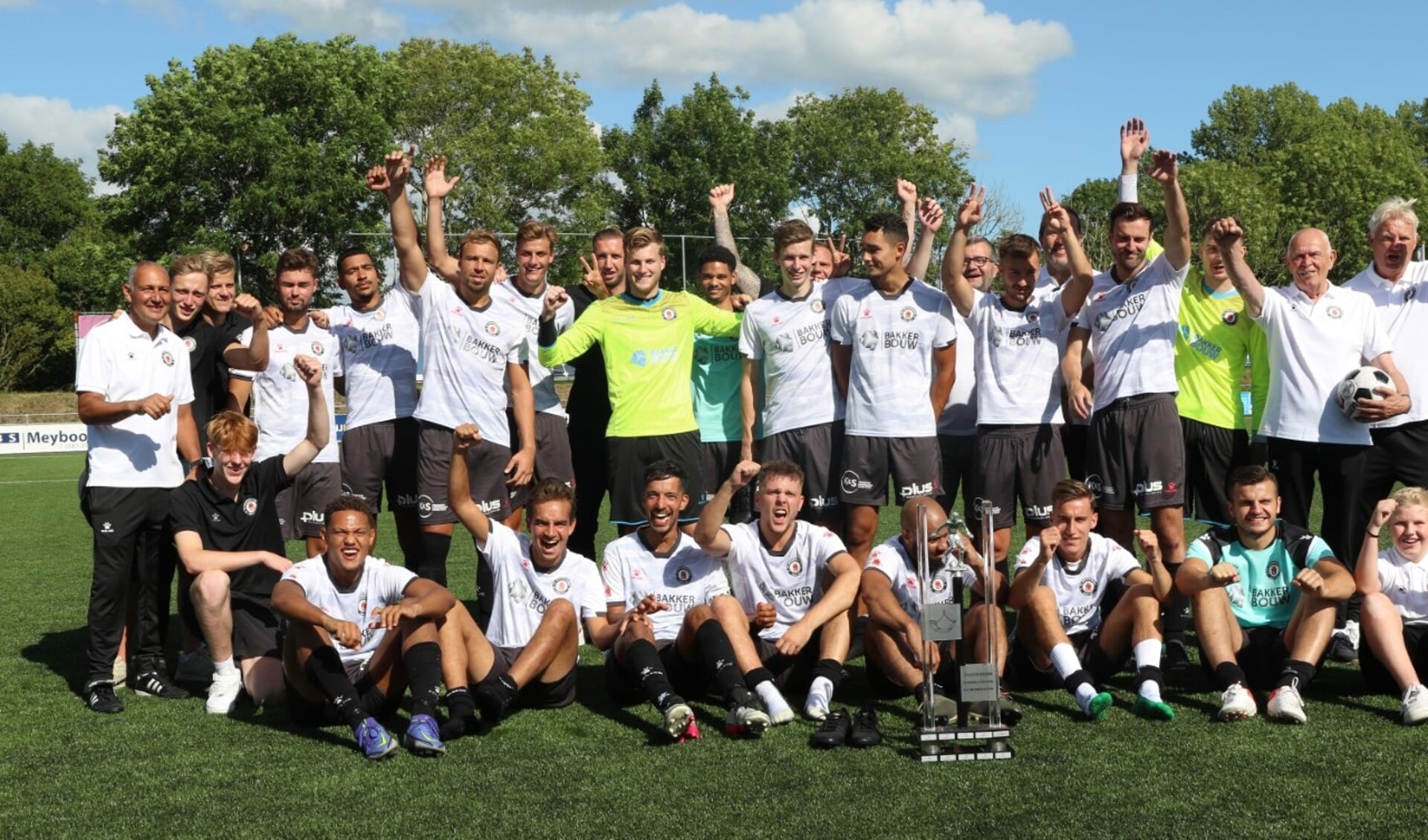 Nieuwenhoorn winnaar Zilveren Hoorn