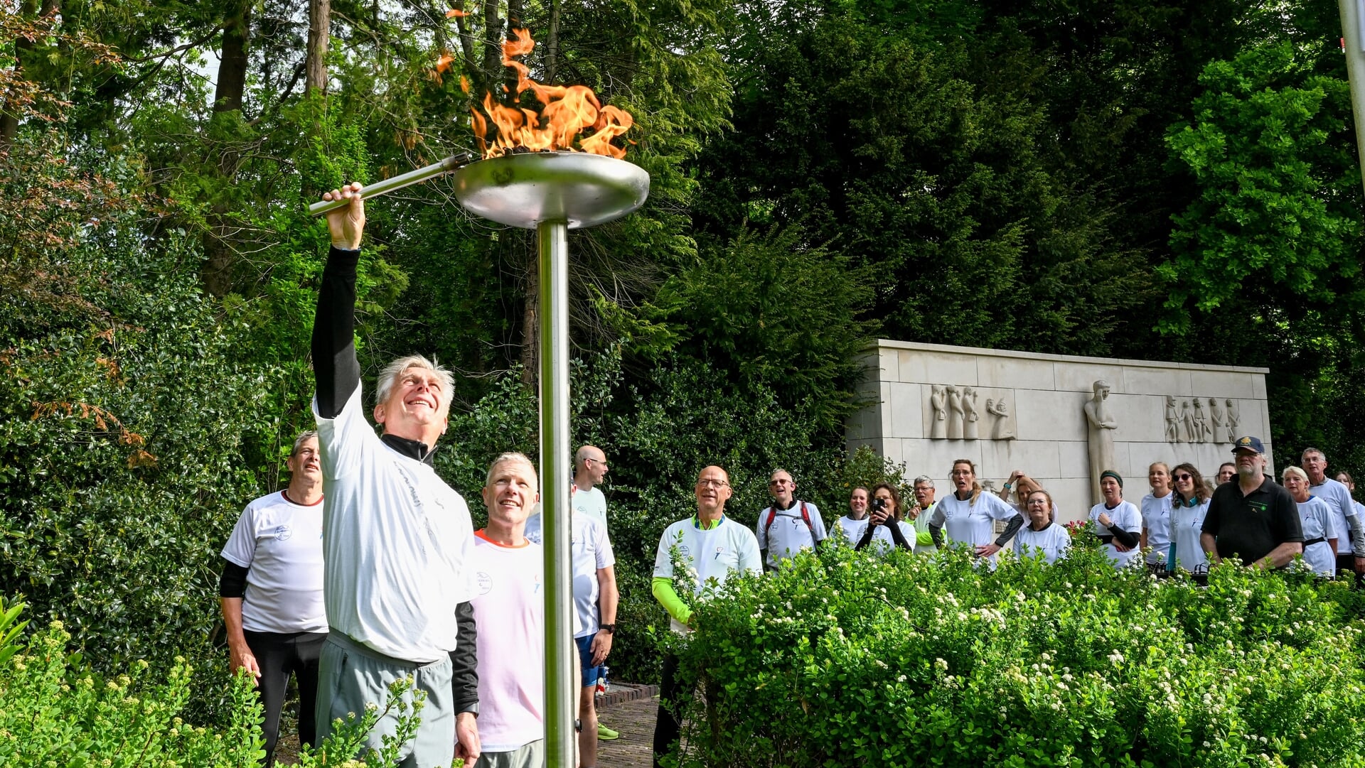 Bevrijdingsvuur brandt in Soest en in de paleistuin
