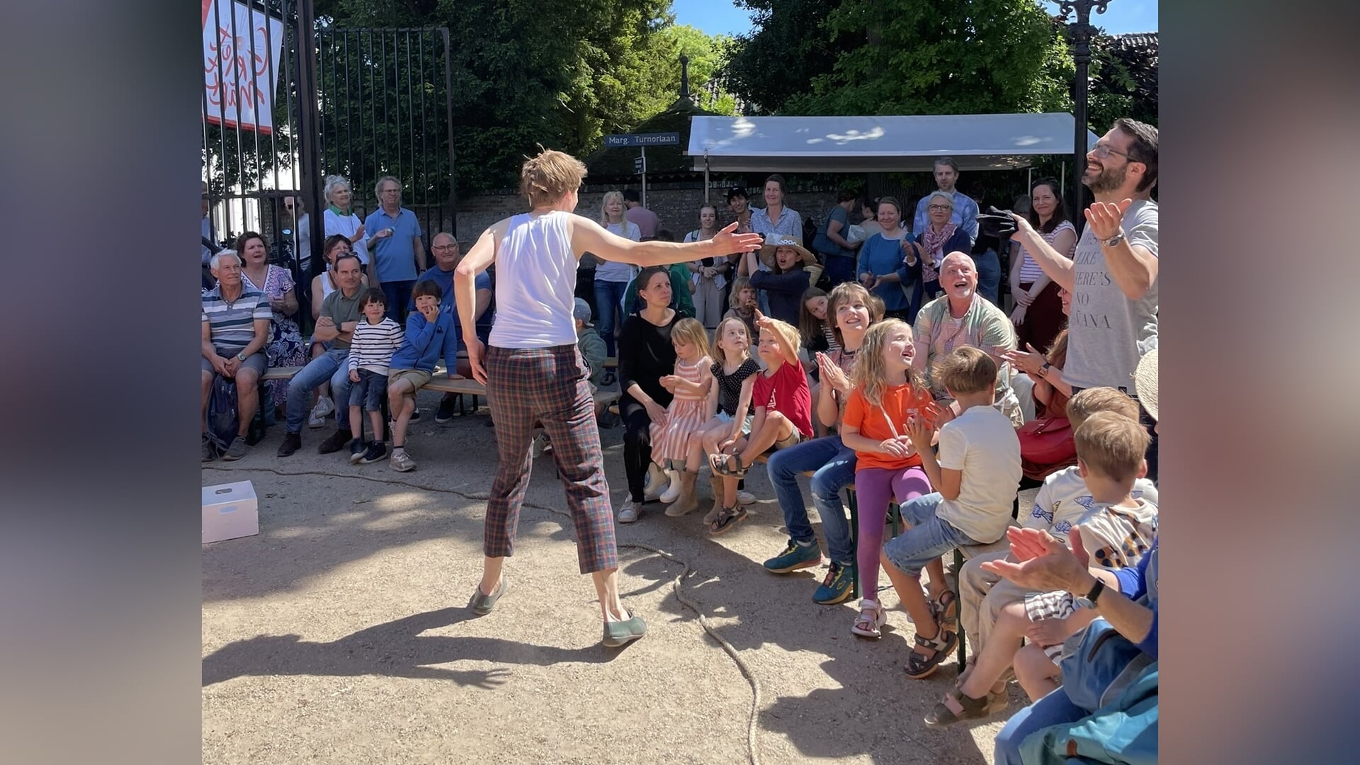 Vrolijke voorjaarseditie van Grietmarkt in Amerongen