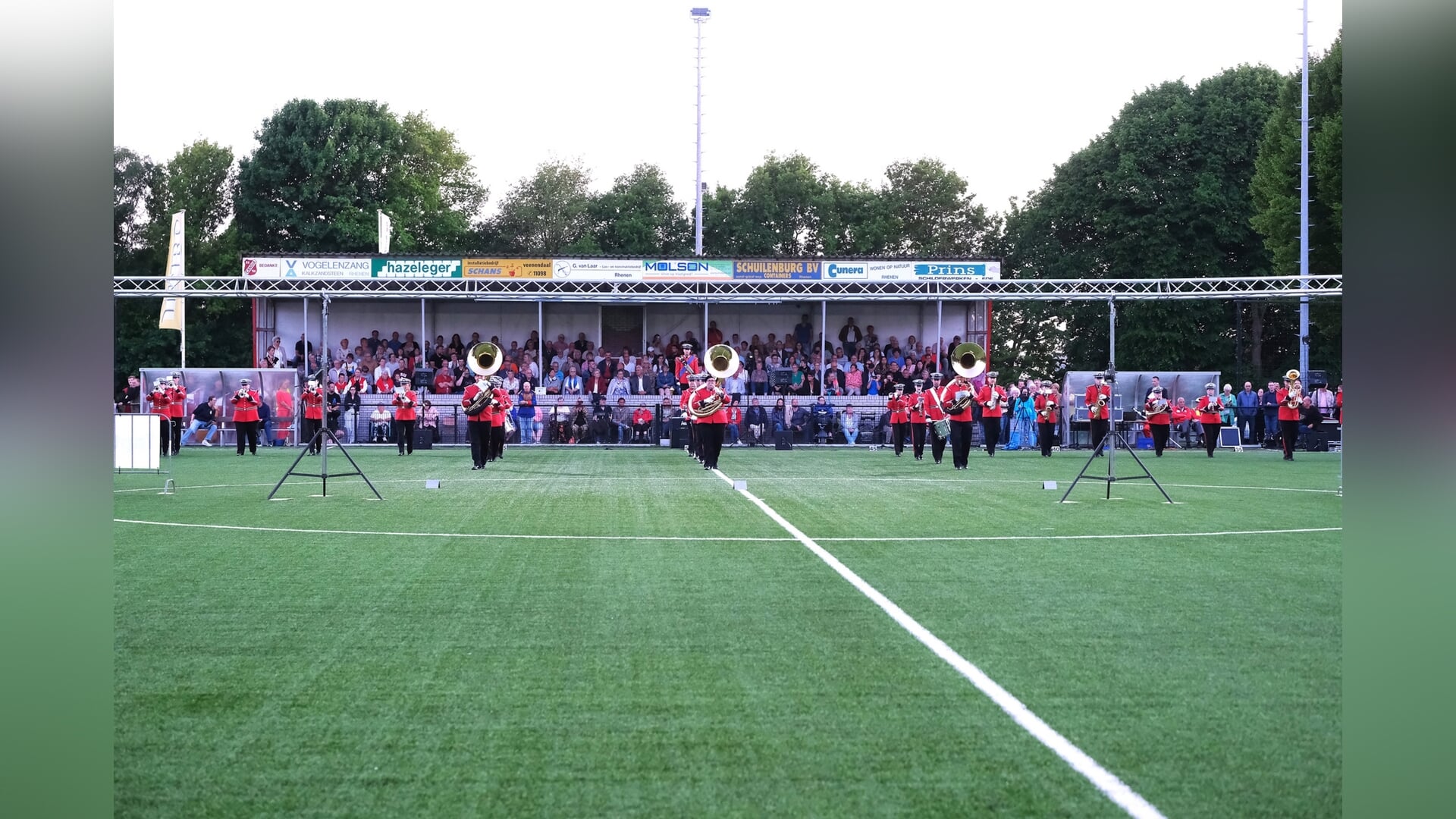 Taptoe Rhenen groot succes