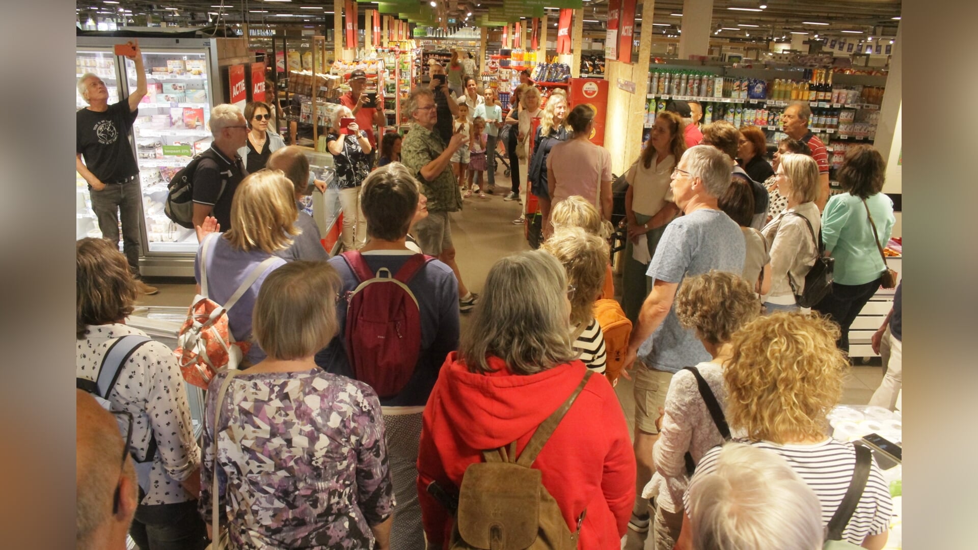 HAK brengt muzikale verassing tijdens de boodschappen