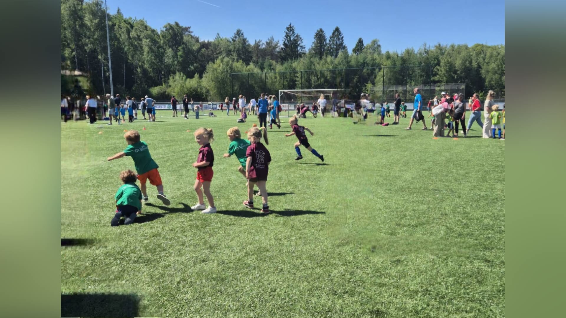 Kleutervoetbaltoernooi vv Hees