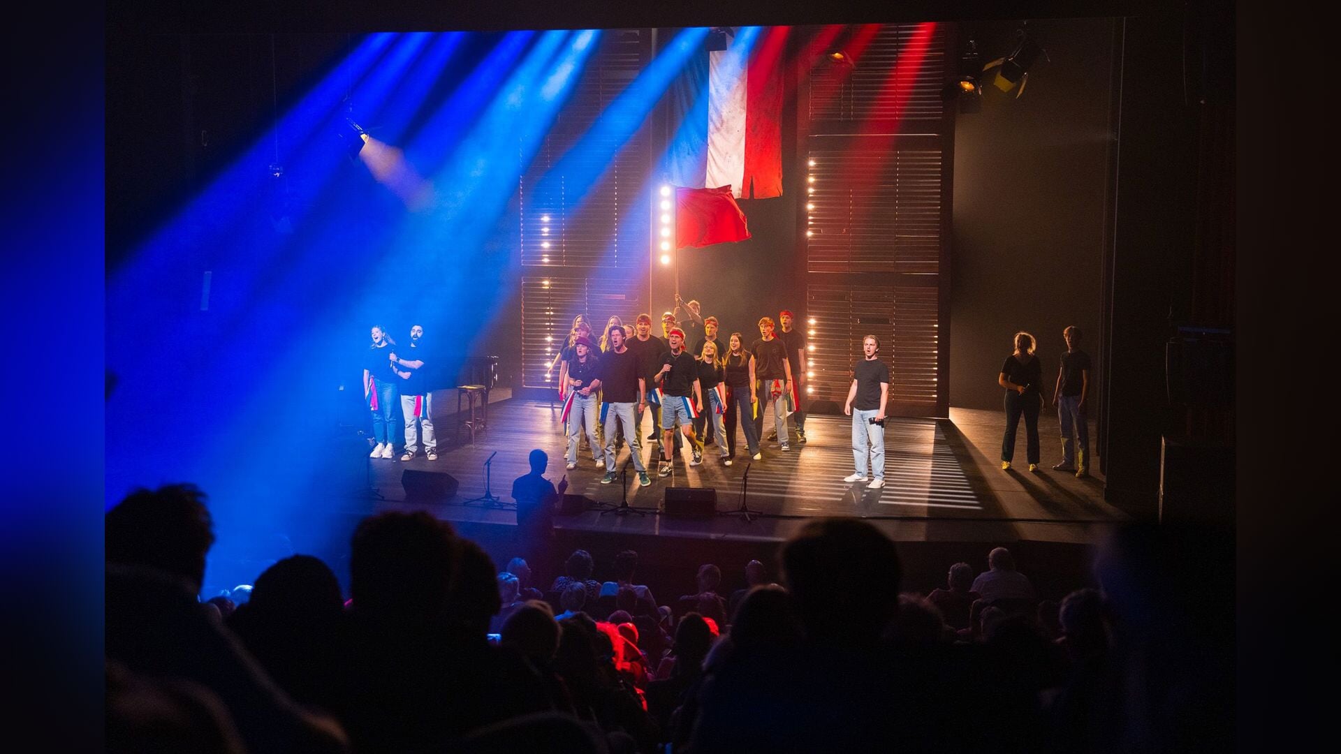 Nieuw project van jonge theatermakers om jongvolwassenen in Veenendaal een cultureel doel te geven.