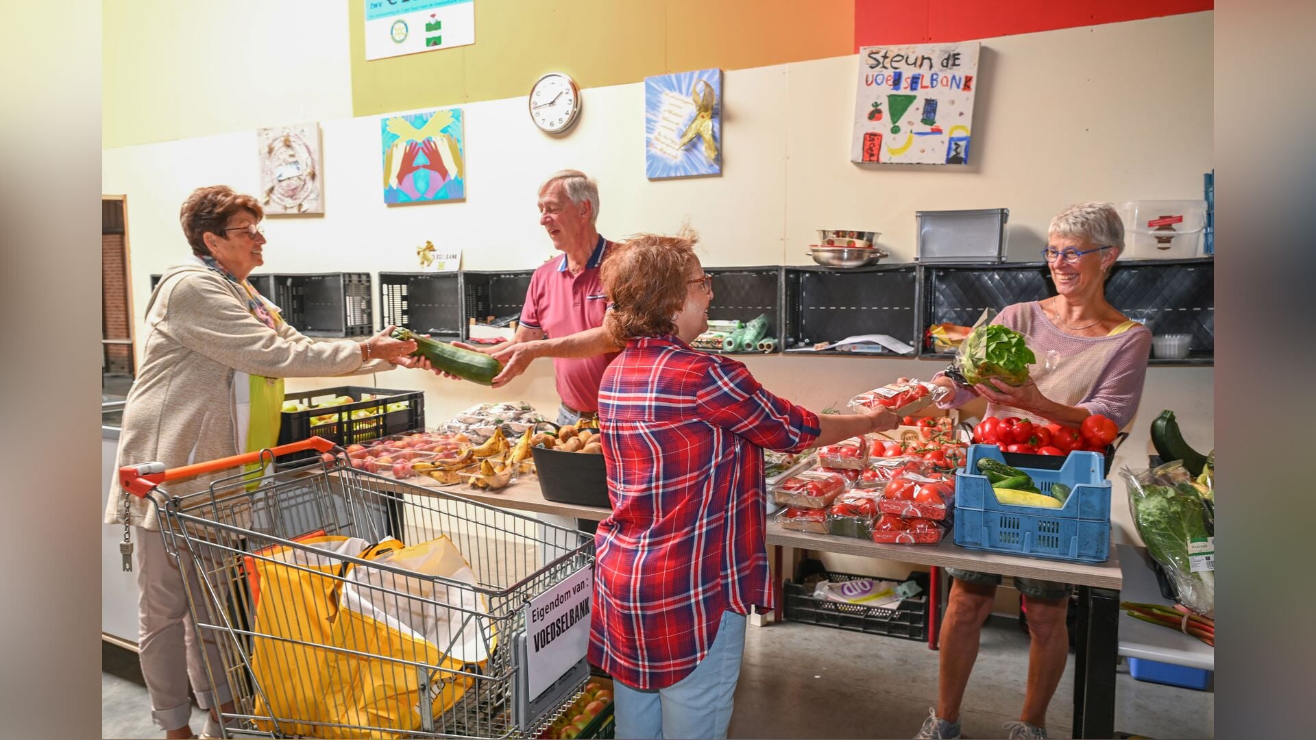 Voedselbank krijgt inzamelpunt bij Idea Soest
