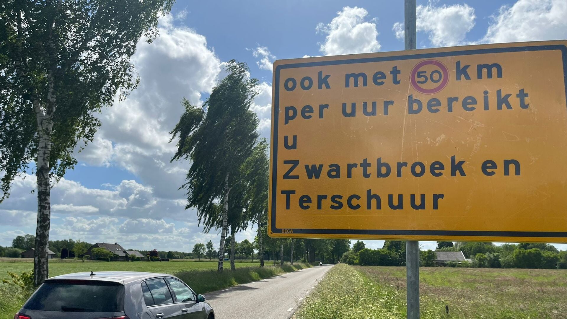 Gemeente Barneveld maant automobilisten in ‘Zwartbroek’ tot voorzichtig rijgedrag