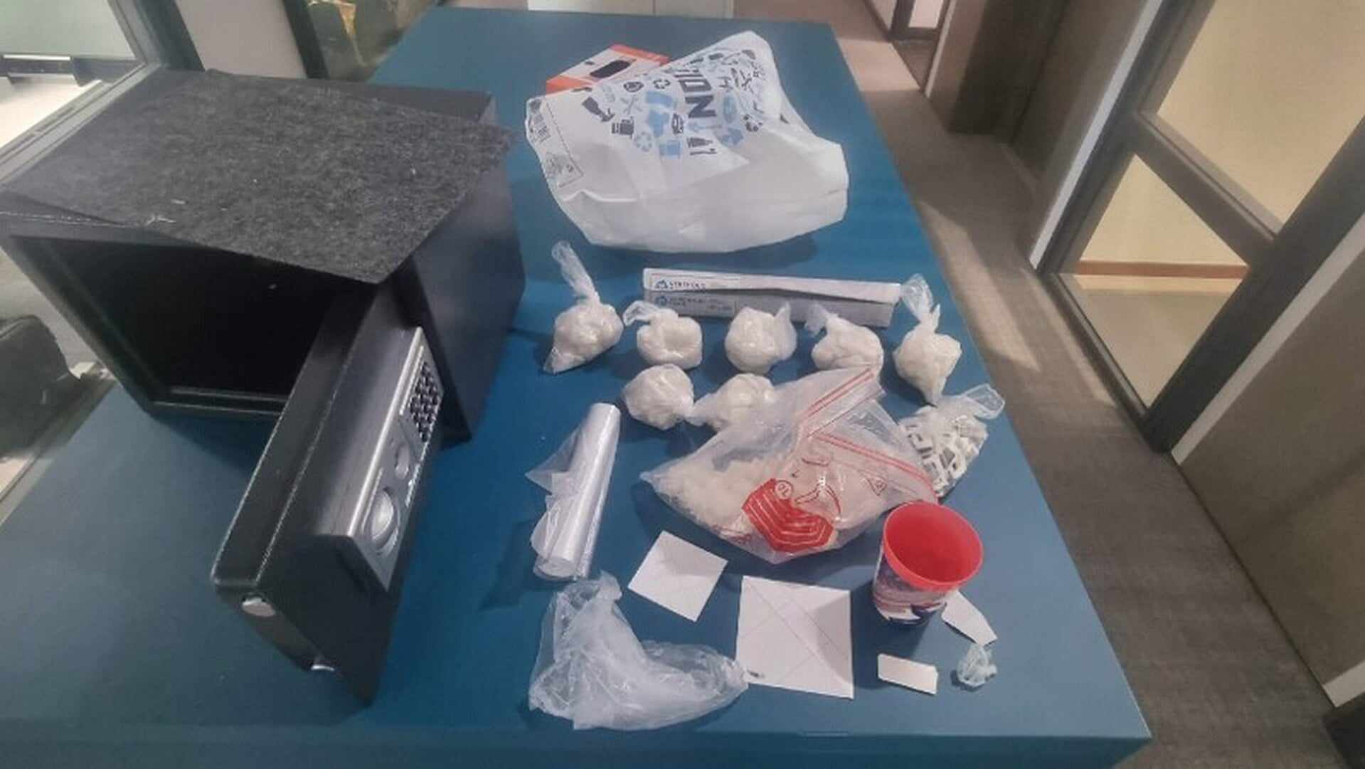 Vijf mannen aangehouden voor drugshandel na anonieme meldingen