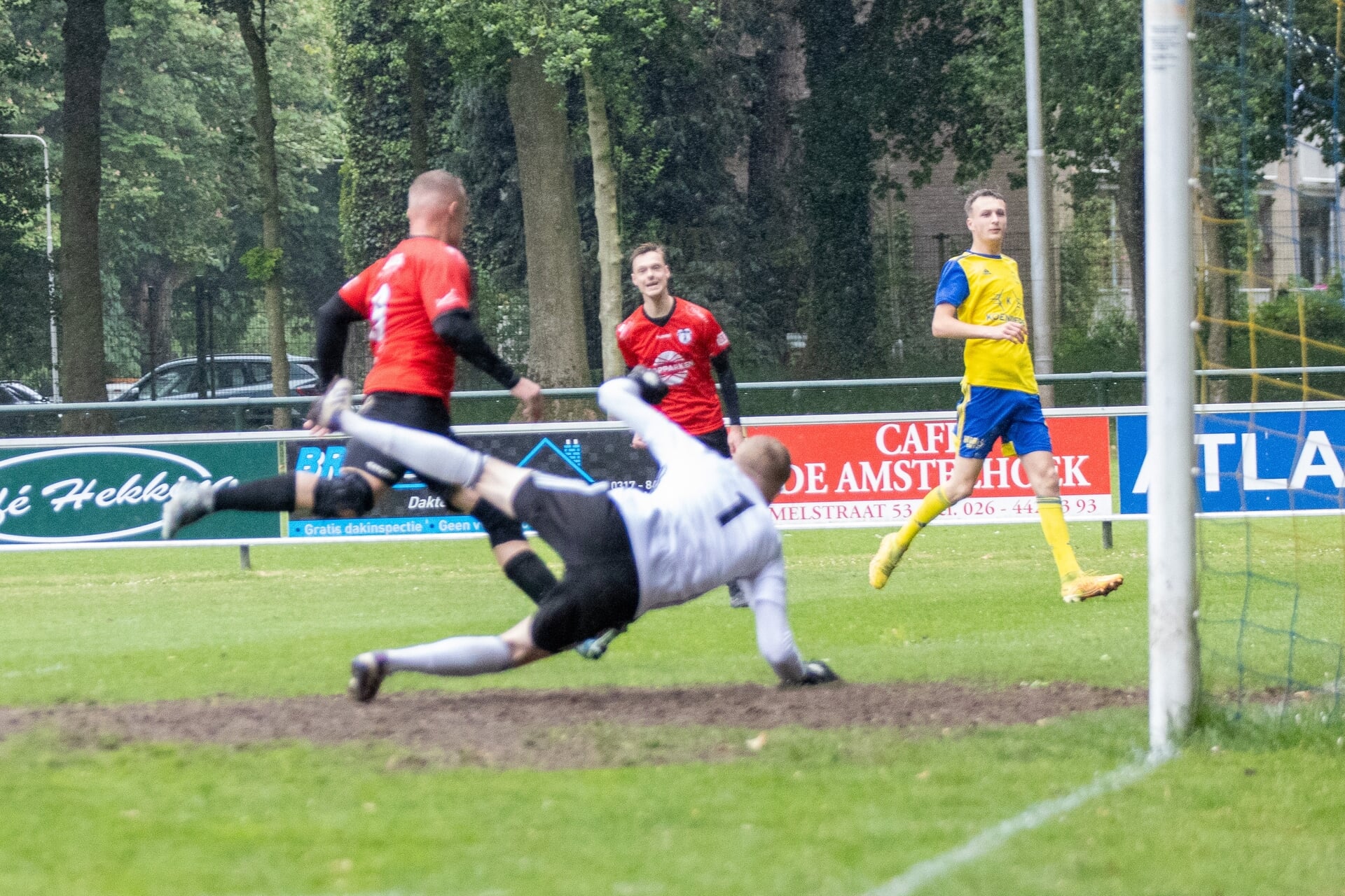 Harskamp slaat dubbelslag; nacompetitie begint met thuiswedstrijd