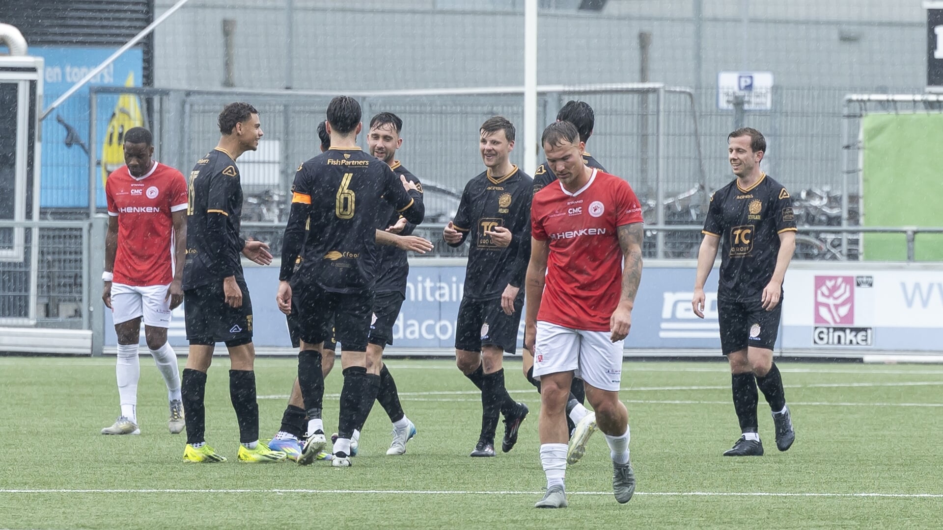 Van Gent Finaleweken: DOVO incasseert op weg naar de play-offs zes goals tegen kampioen IJsselmeervo