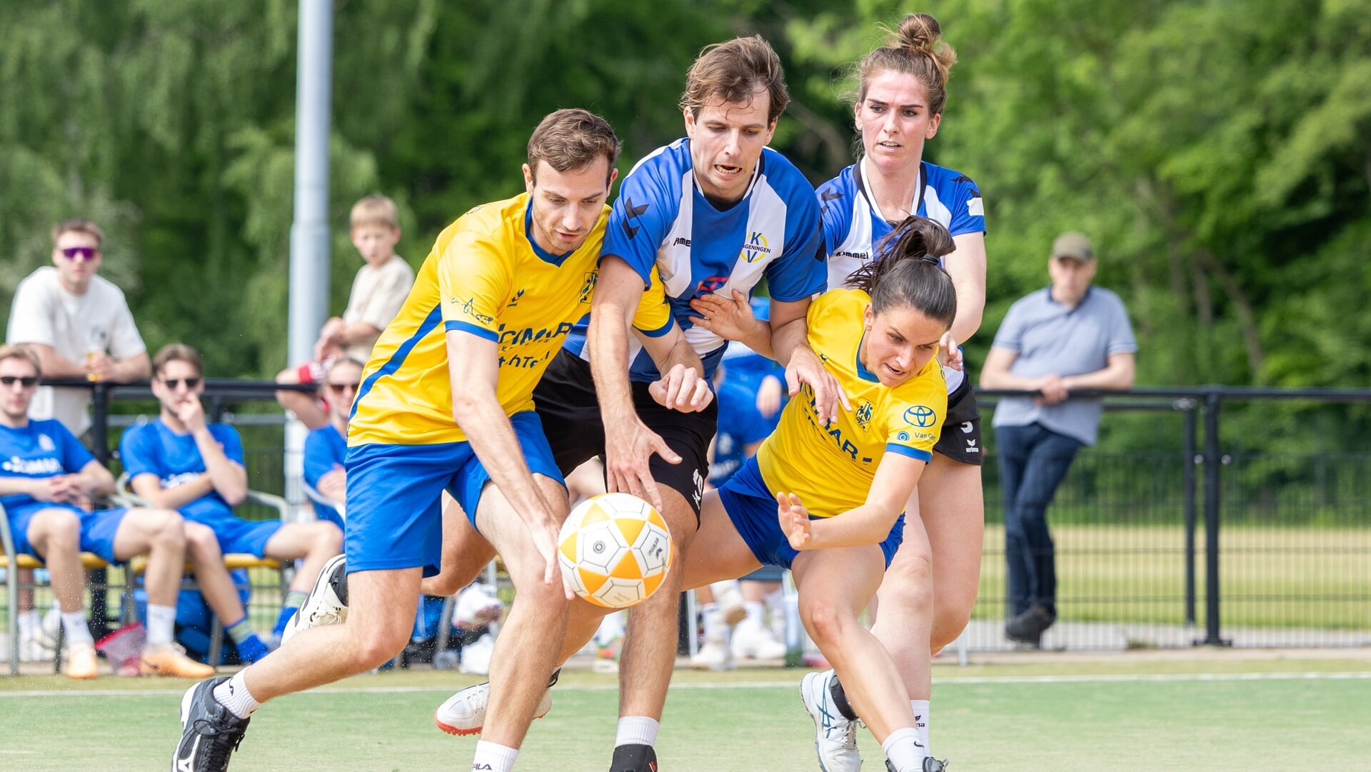Van Gent Finaleweken; SKF korfballers winnen belangrijke wedstrijd
