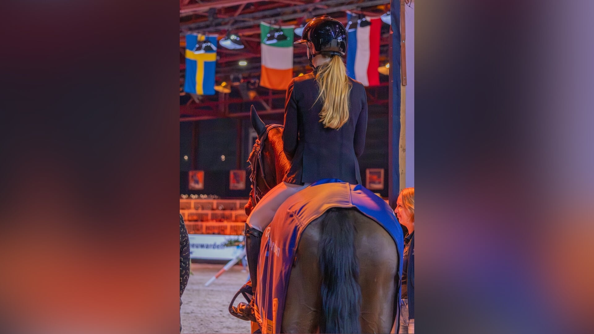 Indoor Friesland | Jessie Wiefferink wint Gemeente Leeuwarden Prix, Yoni van Santvoort tweede en der