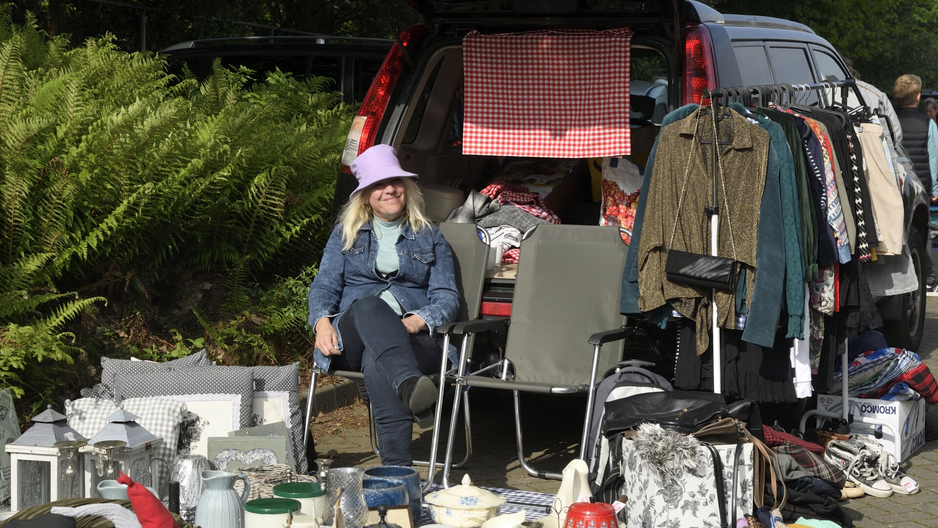 Veertiende editie kofferbakmarkt Garderen: ‘Nog een paar plaatsen vrij’