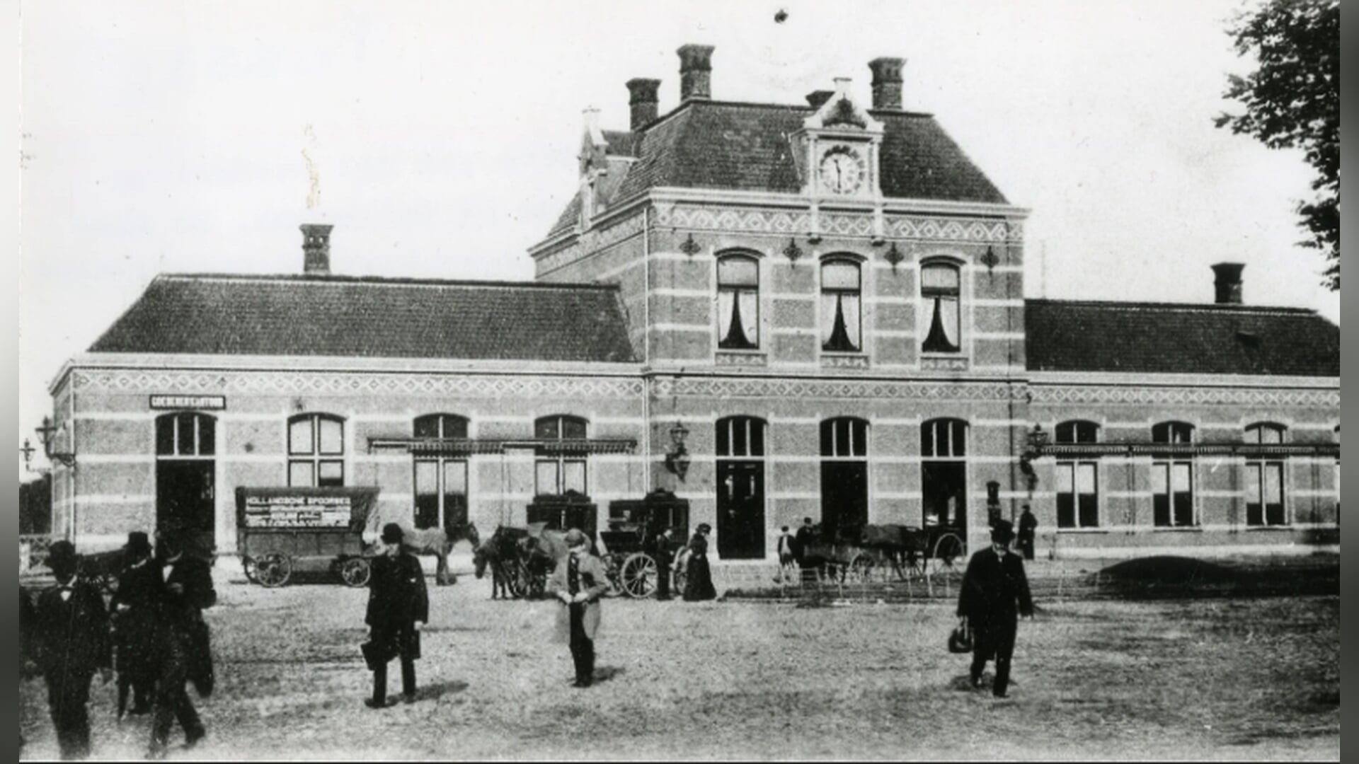 Petitie om het originele Gorinchemse stationsgebouw nieuw leven in te blazen.