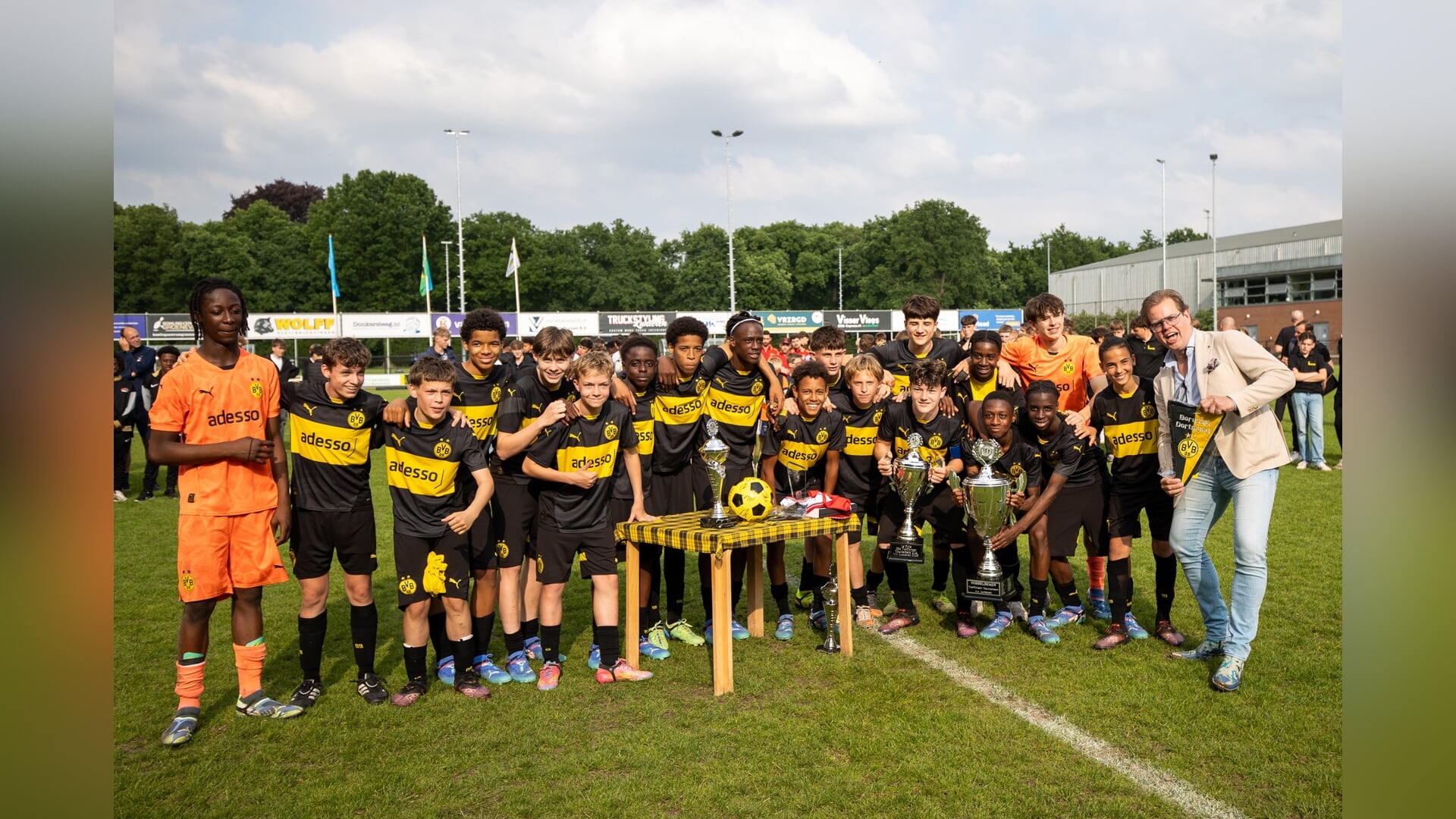 Borussia Dortmund wint TopParken Tournament U14