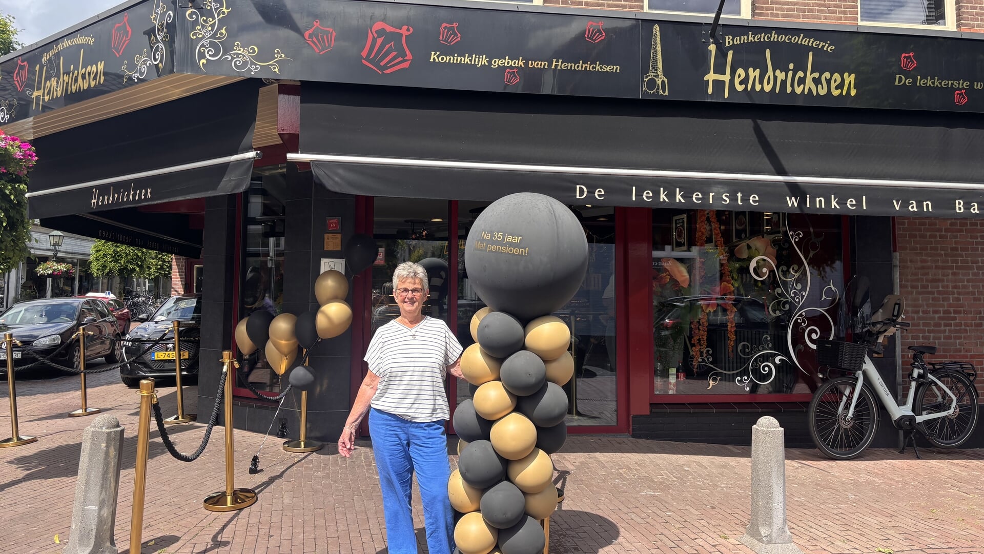 Joke van Hamersveld neemt afscheid van banket-chocolaterie Hendricksens in Baarn