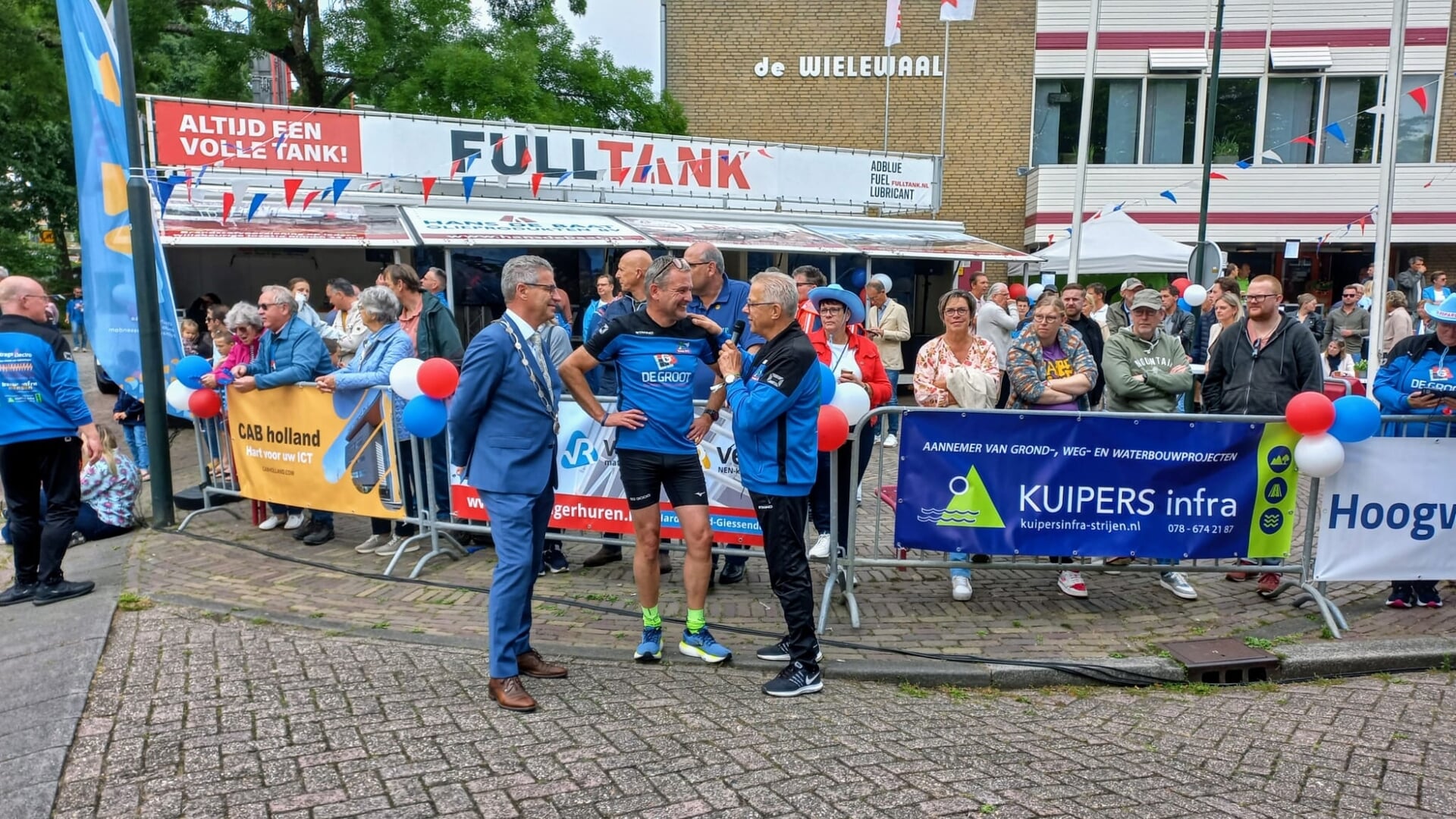 Emoties bij eerste doorkomst Team 293 Steamwork in Hardinxveld-Giessendam