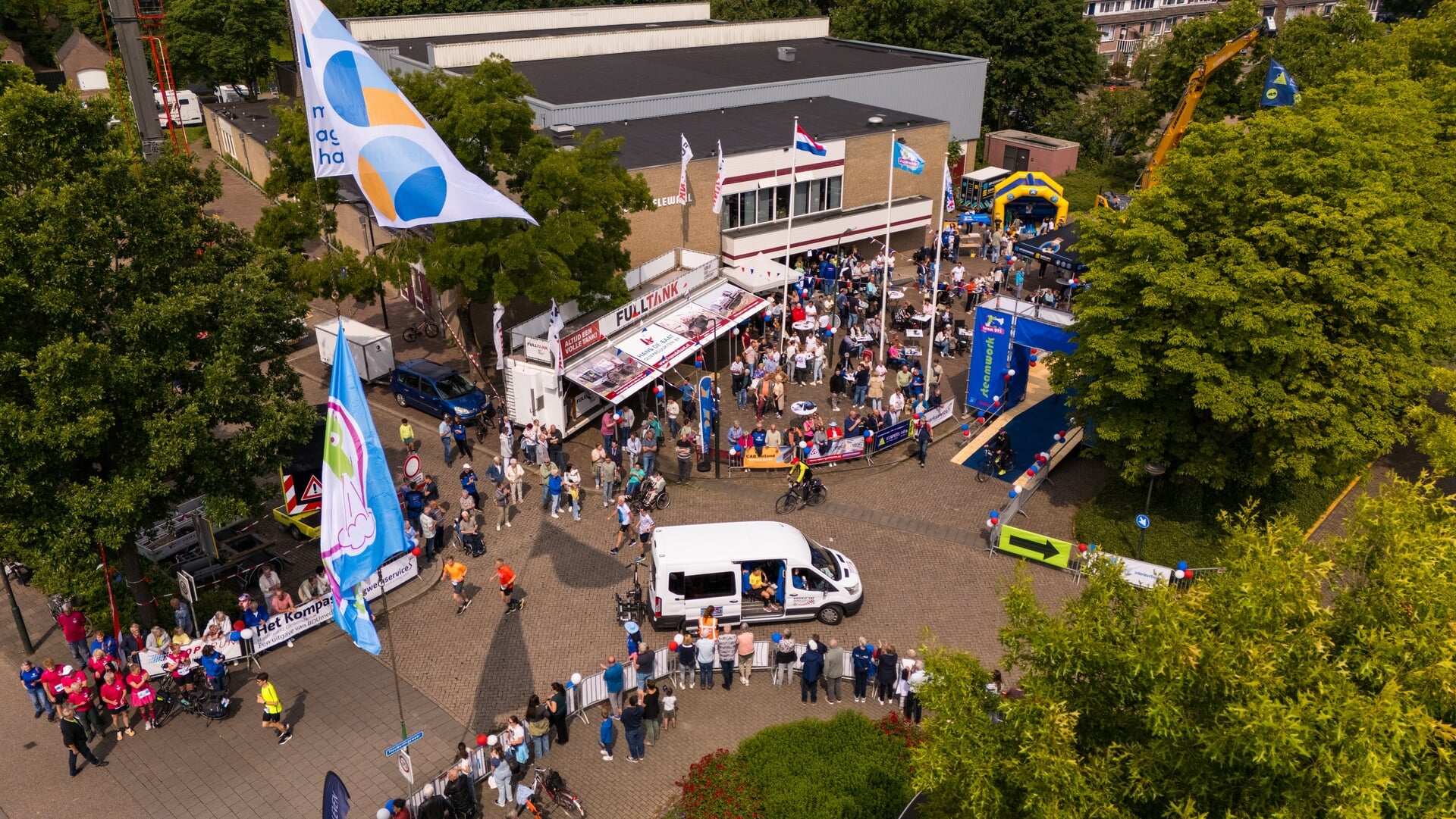 Bekijk de Roparun in Hardinxveld-Giesendam vanuit de lucht