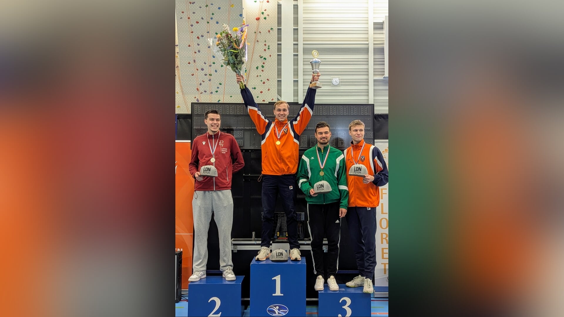 Schermer David van Nunen terug van weggeweest
