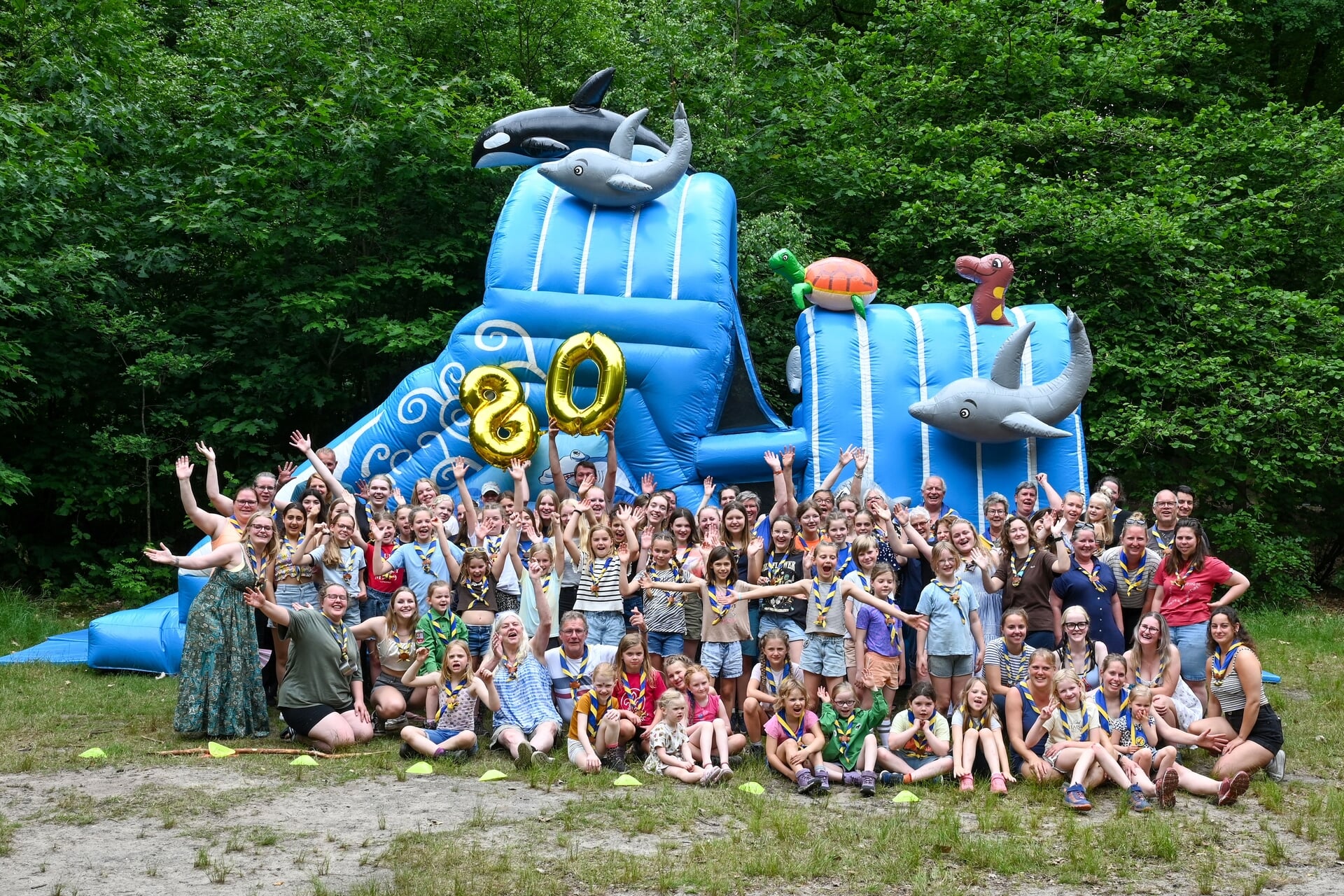 Scouting groep als ‘tweede familie’, jarige Fakkeldraagsters bouwen zelfvertrouwen