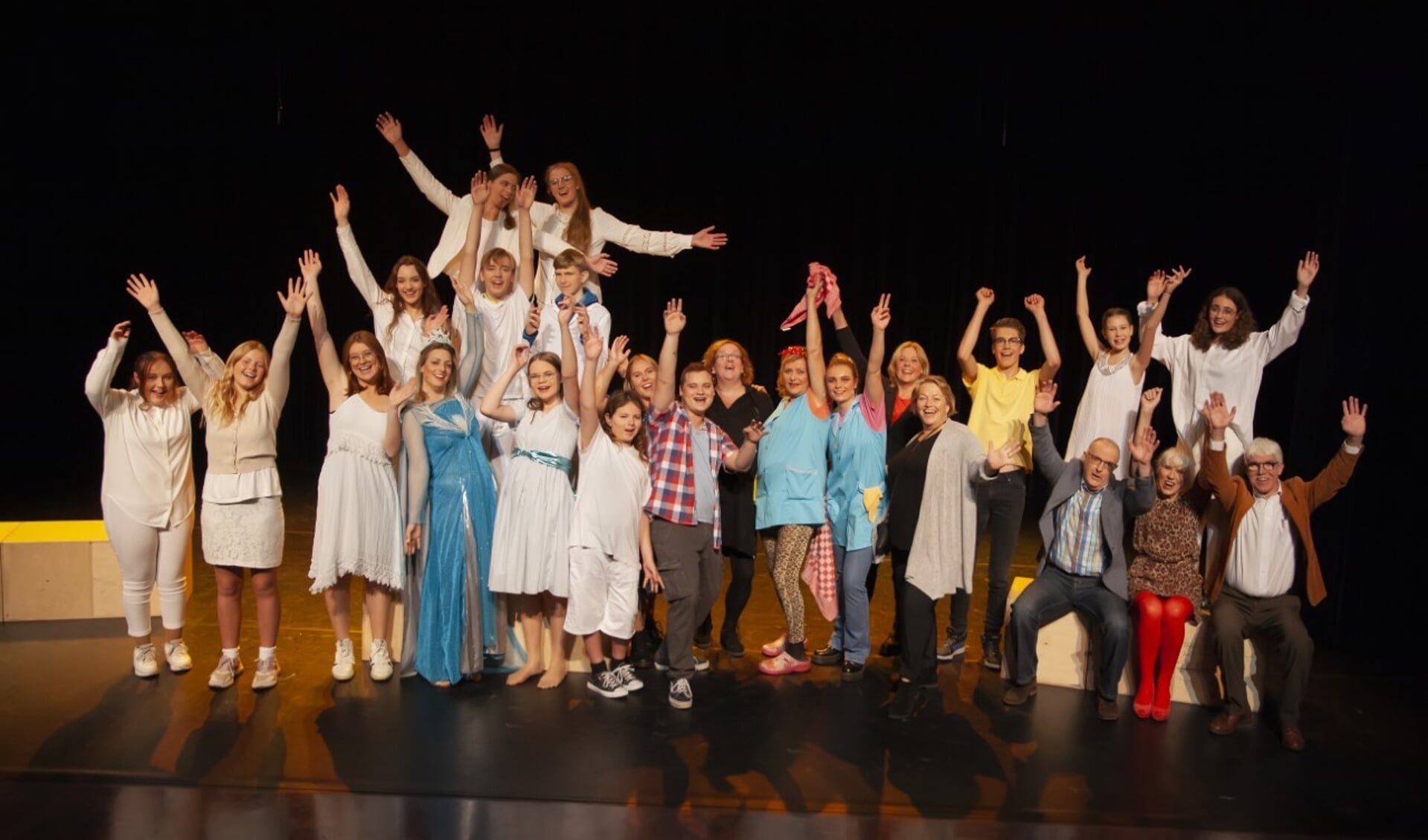 Hoera! 75 jaar Bahûrim in ‘Bahûrim, de musical’ - Adverteren Brielle ...