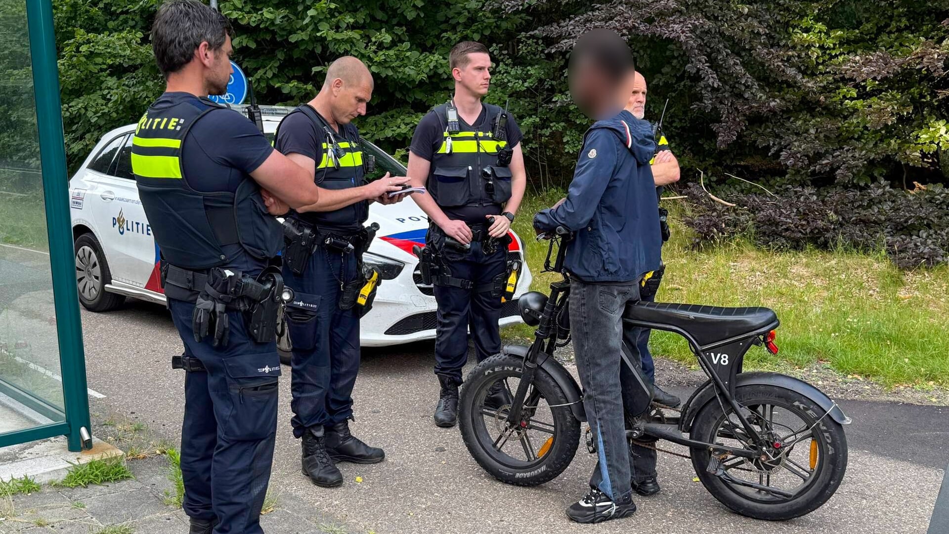 Vechtpartij tussen fatbikers en wielrenner op Putterweg in Ermelo