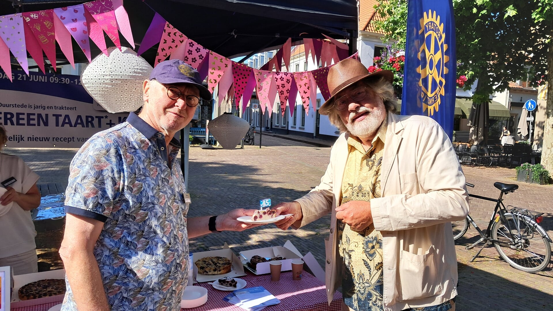 Rotary van Wijk bij Duurstede viert feest met koffie en taart